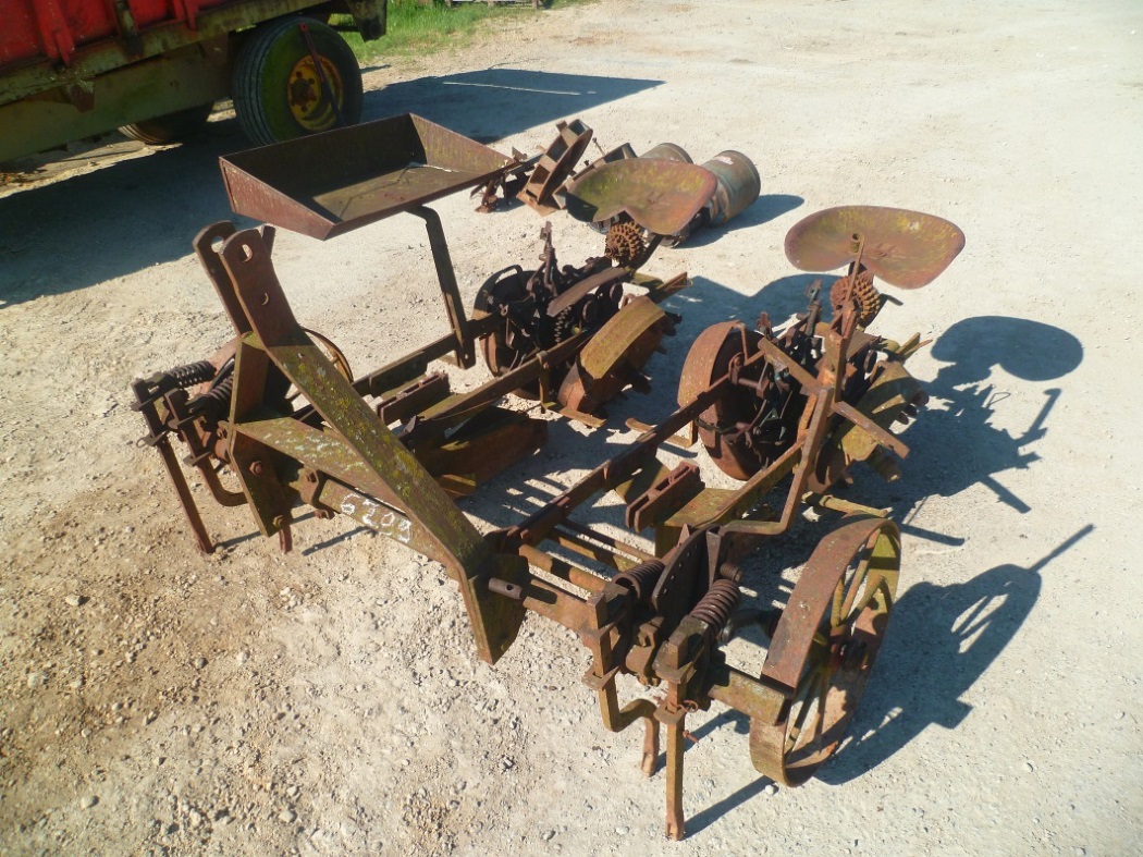 Pices Semoir Monosem origine ou adaptables : dent, boulon., achat