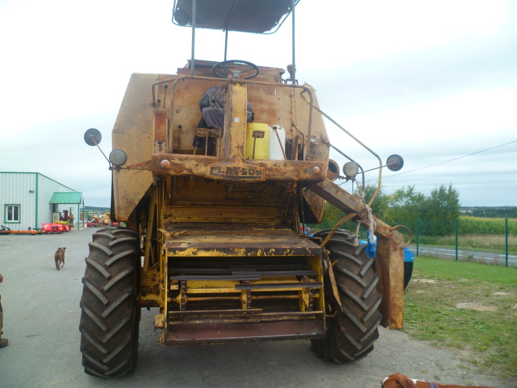 Coloriage Moissonneuse Batteuse New Holland