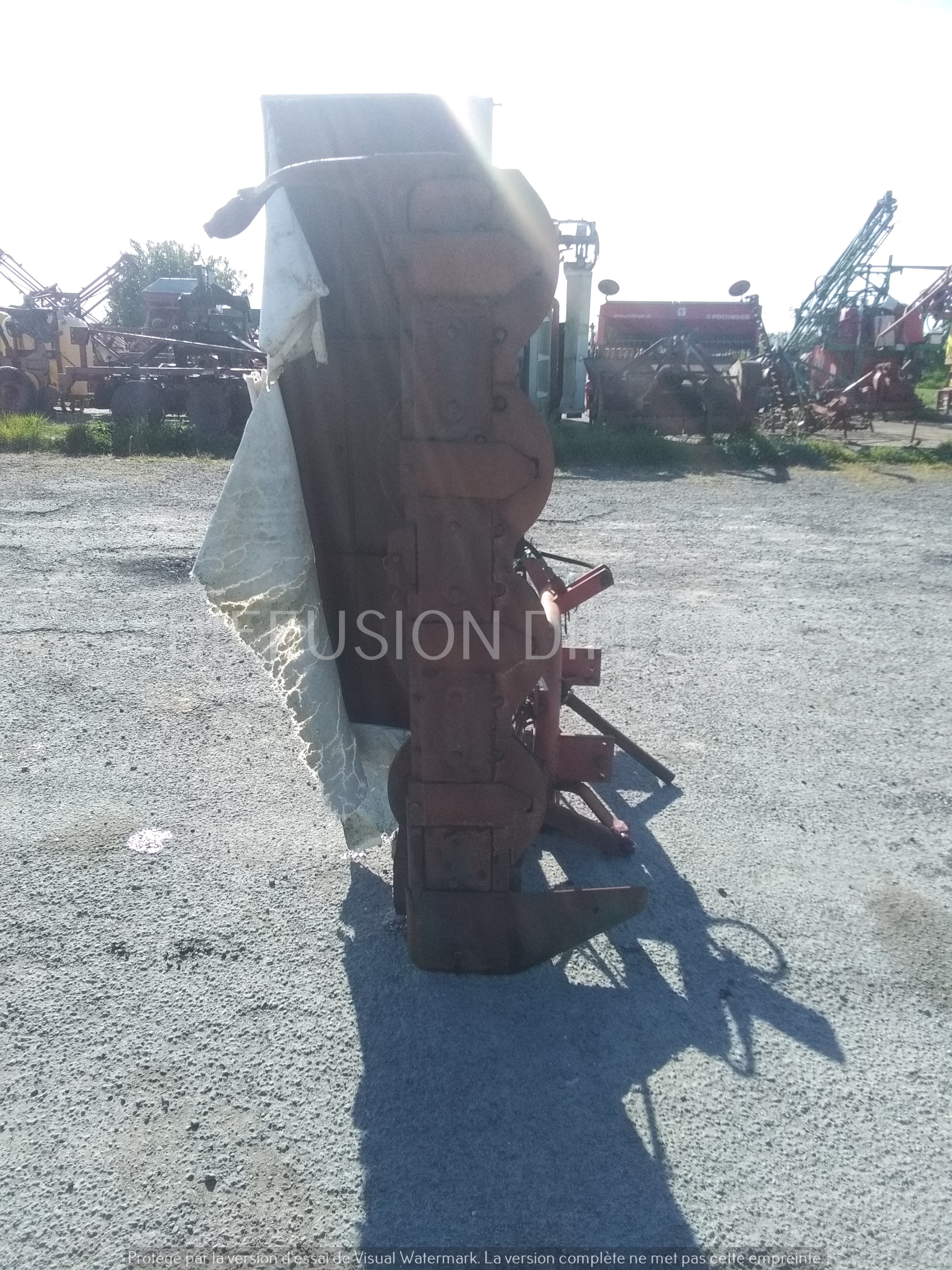 INTERNATIONAL FAUCHEUSE 31 04 Faucheuse