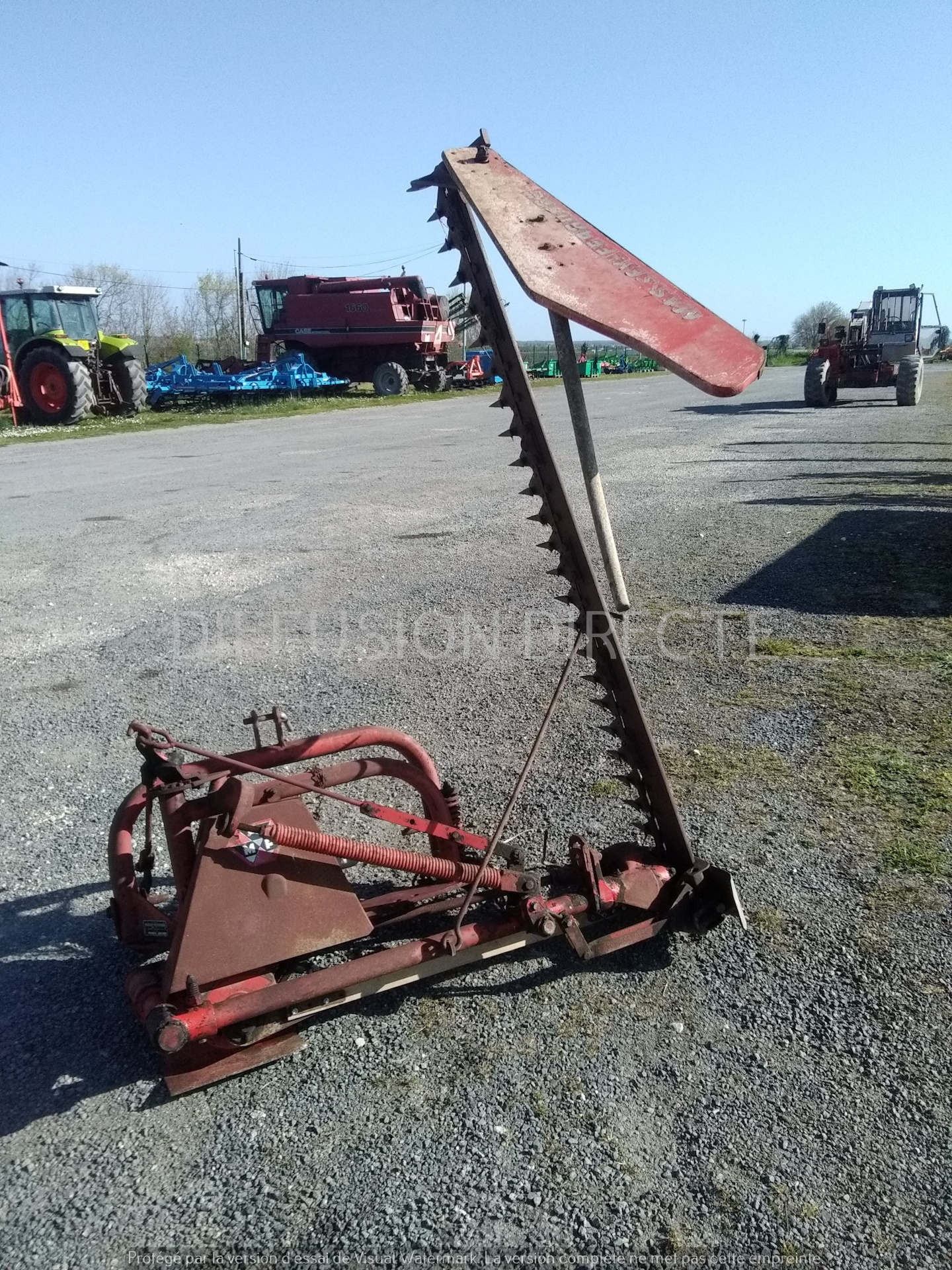 MASSEY FERGUSON FAUCHEUSE F 832 Faucheuse