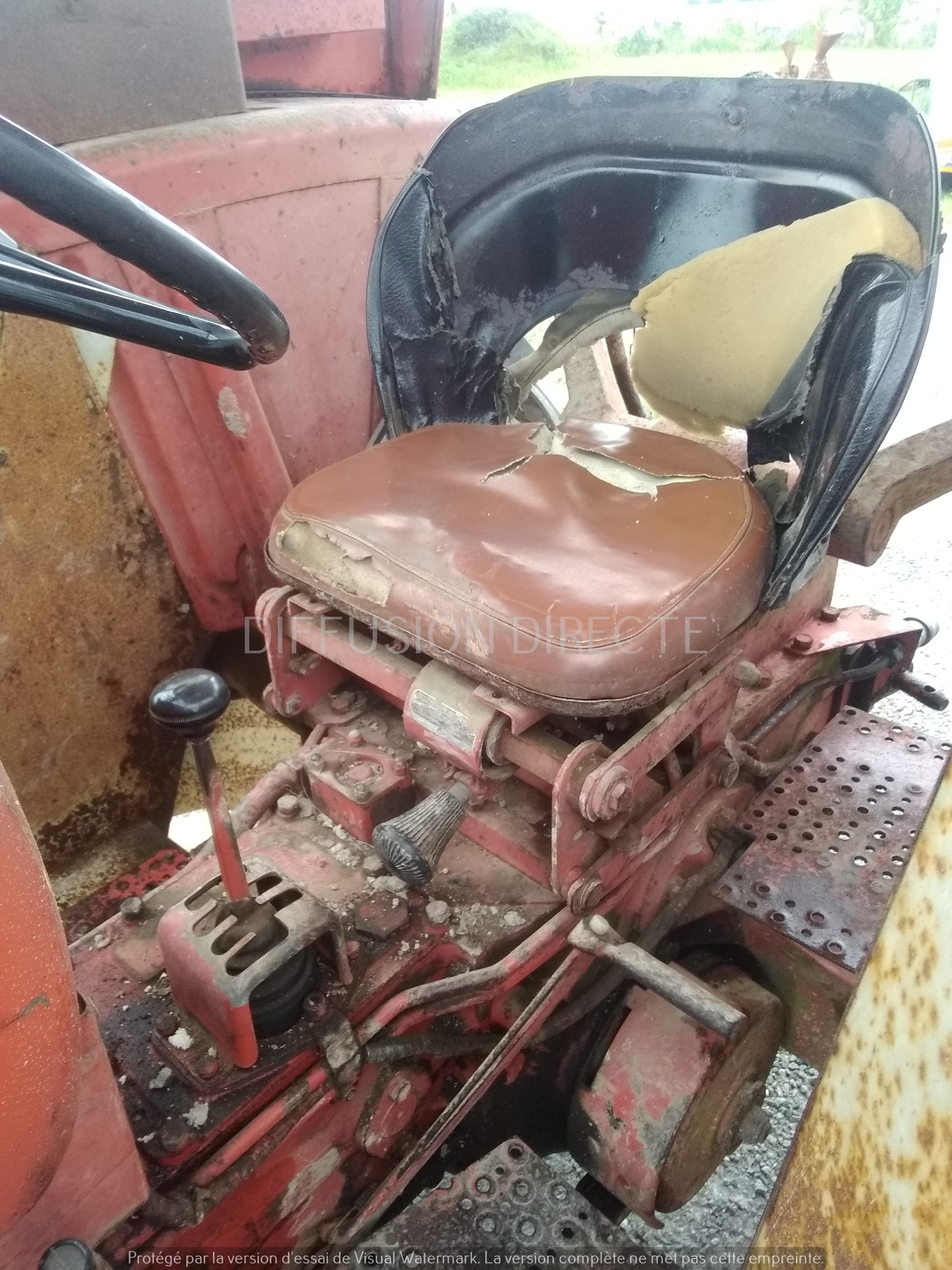 RENAULT TRACTEUR AGRICOLE 56 Tracteur