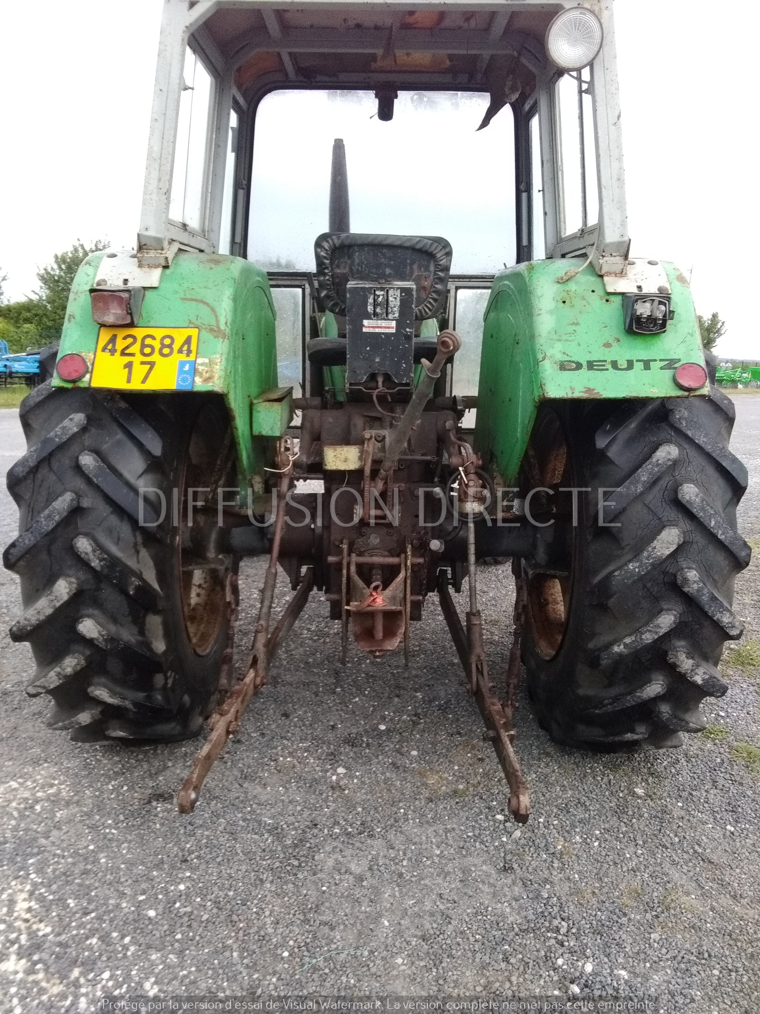 DEUTZ-FAHR TRACTEUR AGRICOLE 68-06 Tracteur