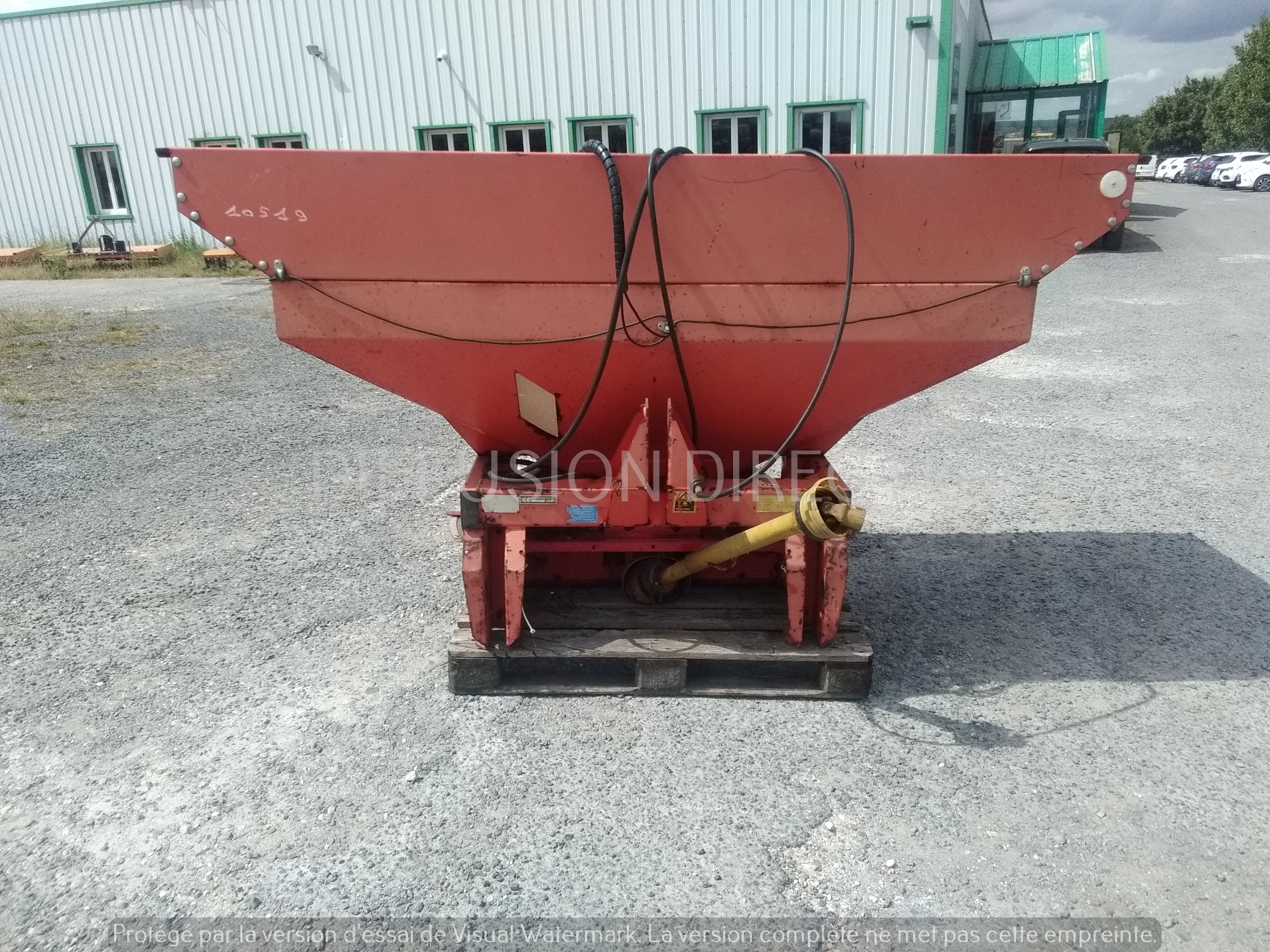 KUHN DISTRIBUTEUR D'ENGRAIS MDS 921 Distributeur d'Engrais
