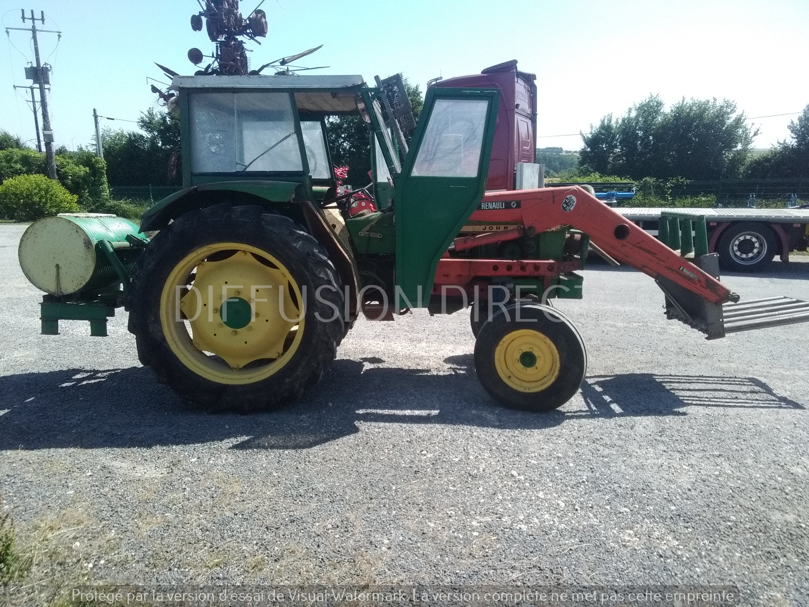 JOHN DEERE TRACTEUR 1120 Tracteur