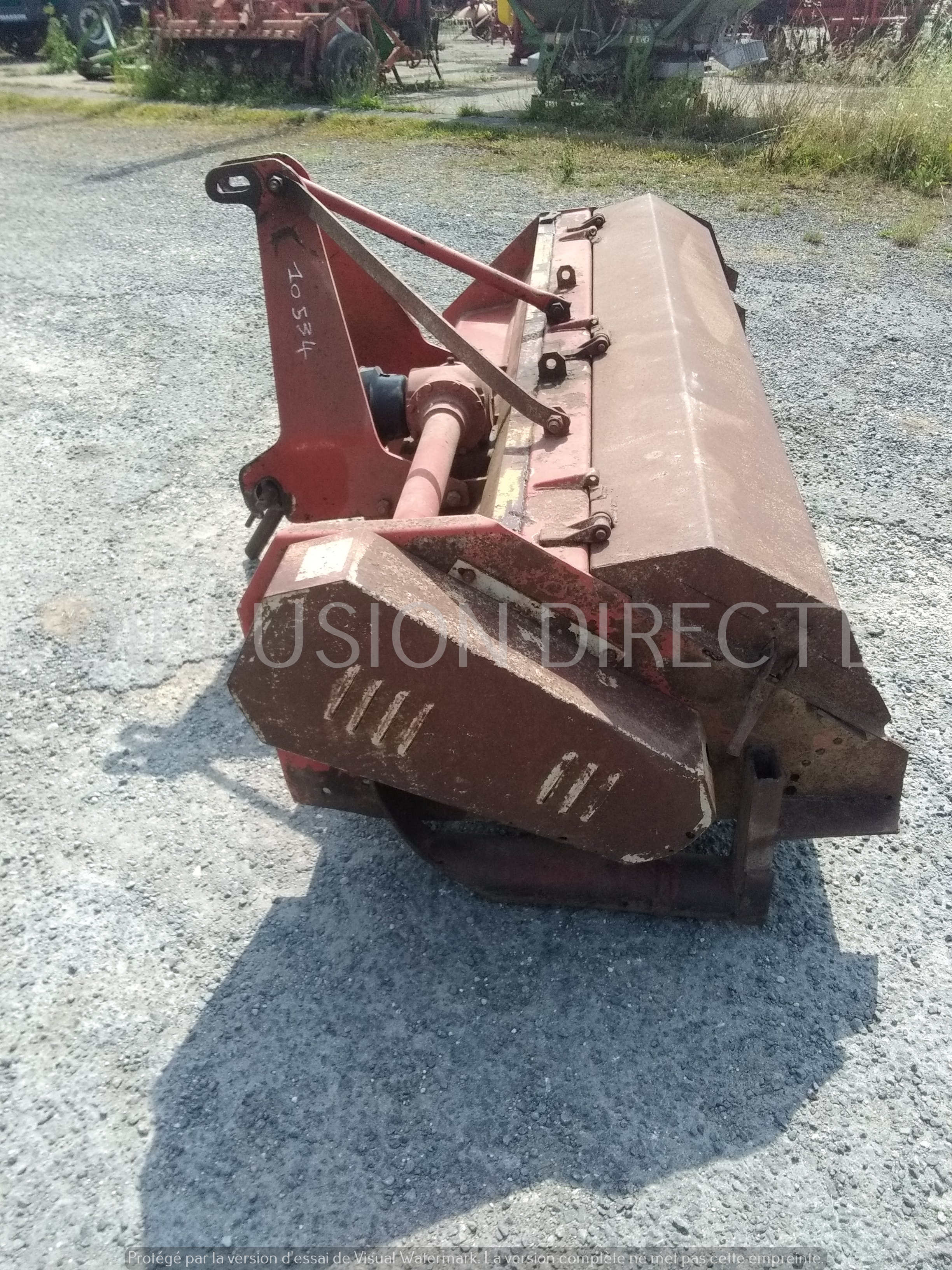SPITOR BROYEUR A AXE HORIZONTAL 260 Broyeur - Gyro - Epareuse