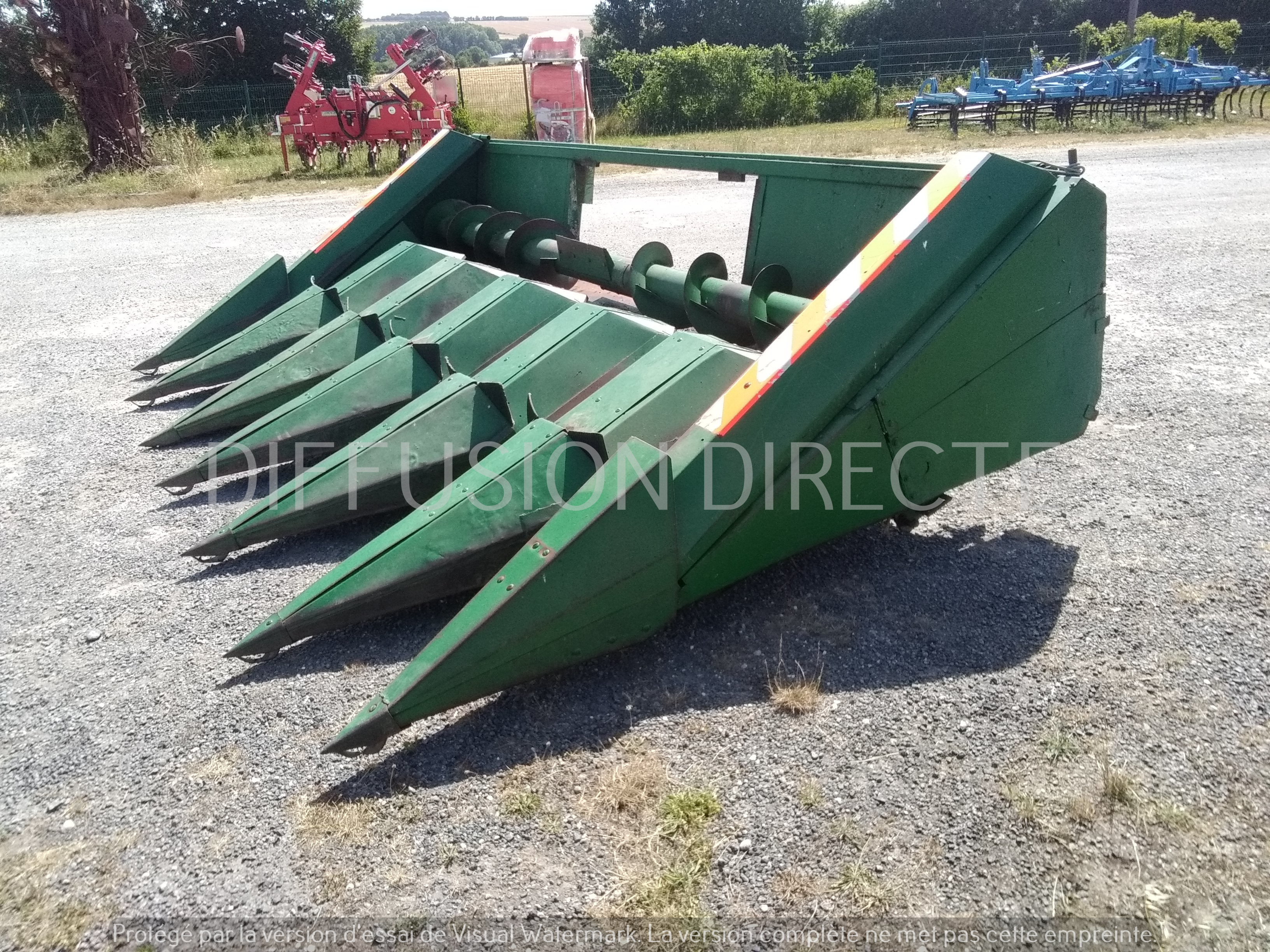 JOHN DEERE CUEILLEUR POUR MOISSONNEUSE 646 Cueilleur - Coupe - Accessoires