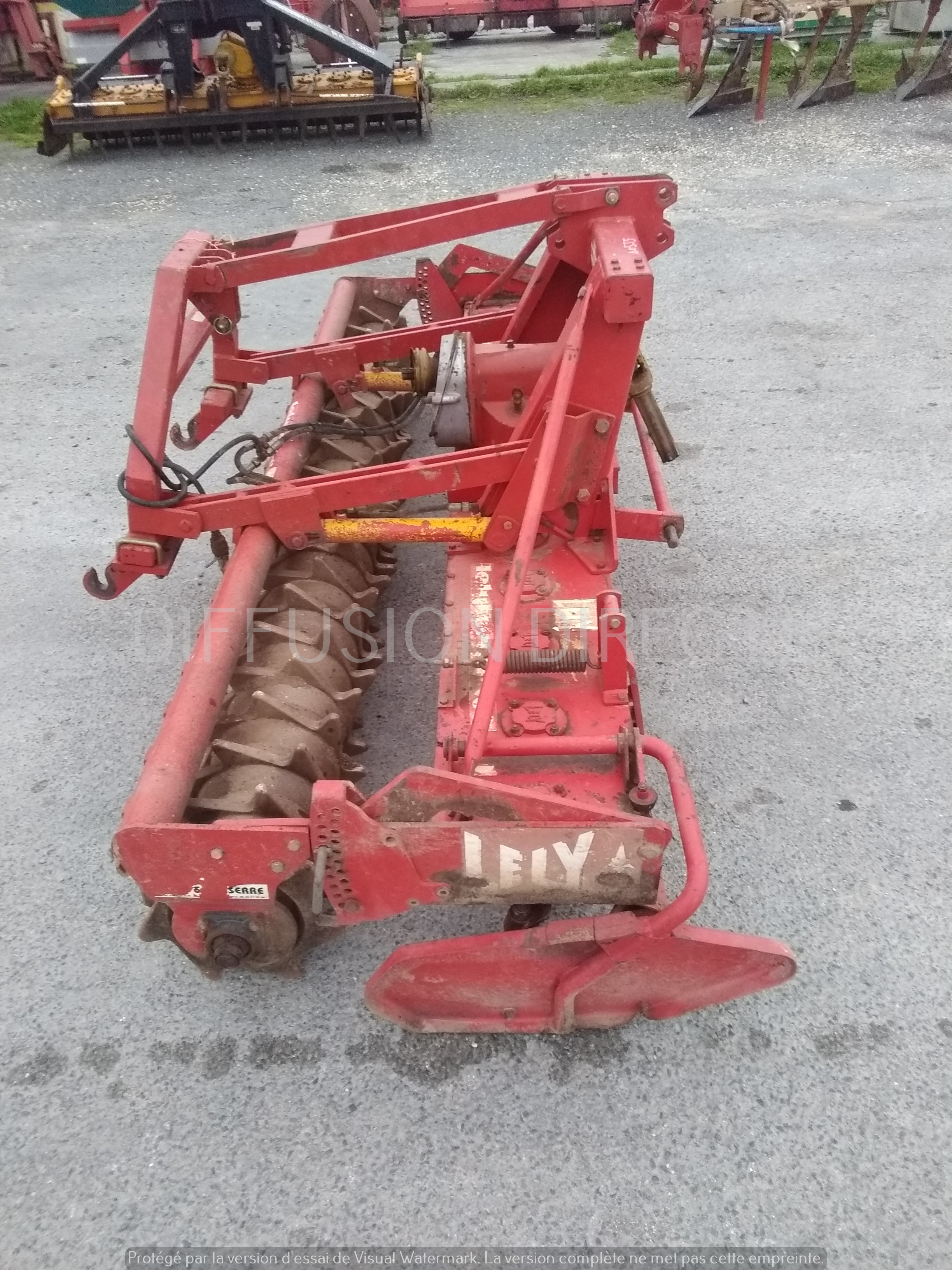 LELY HERSE ROTATIVE LELYTERRA 300-20 Herse Rotative