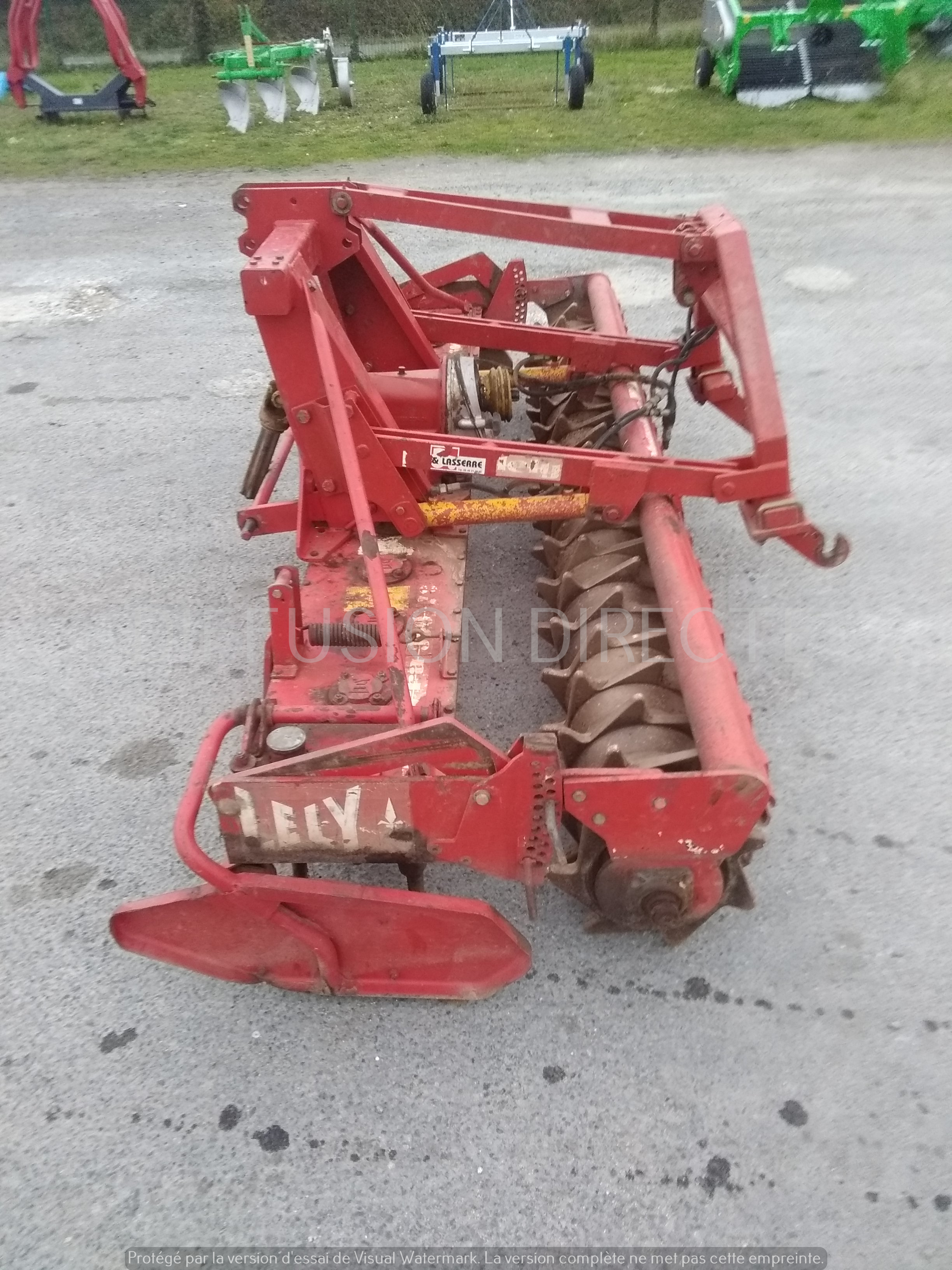 LELY HERSE ROTATIVE LELYTERRA 300-20 Herse Rotative