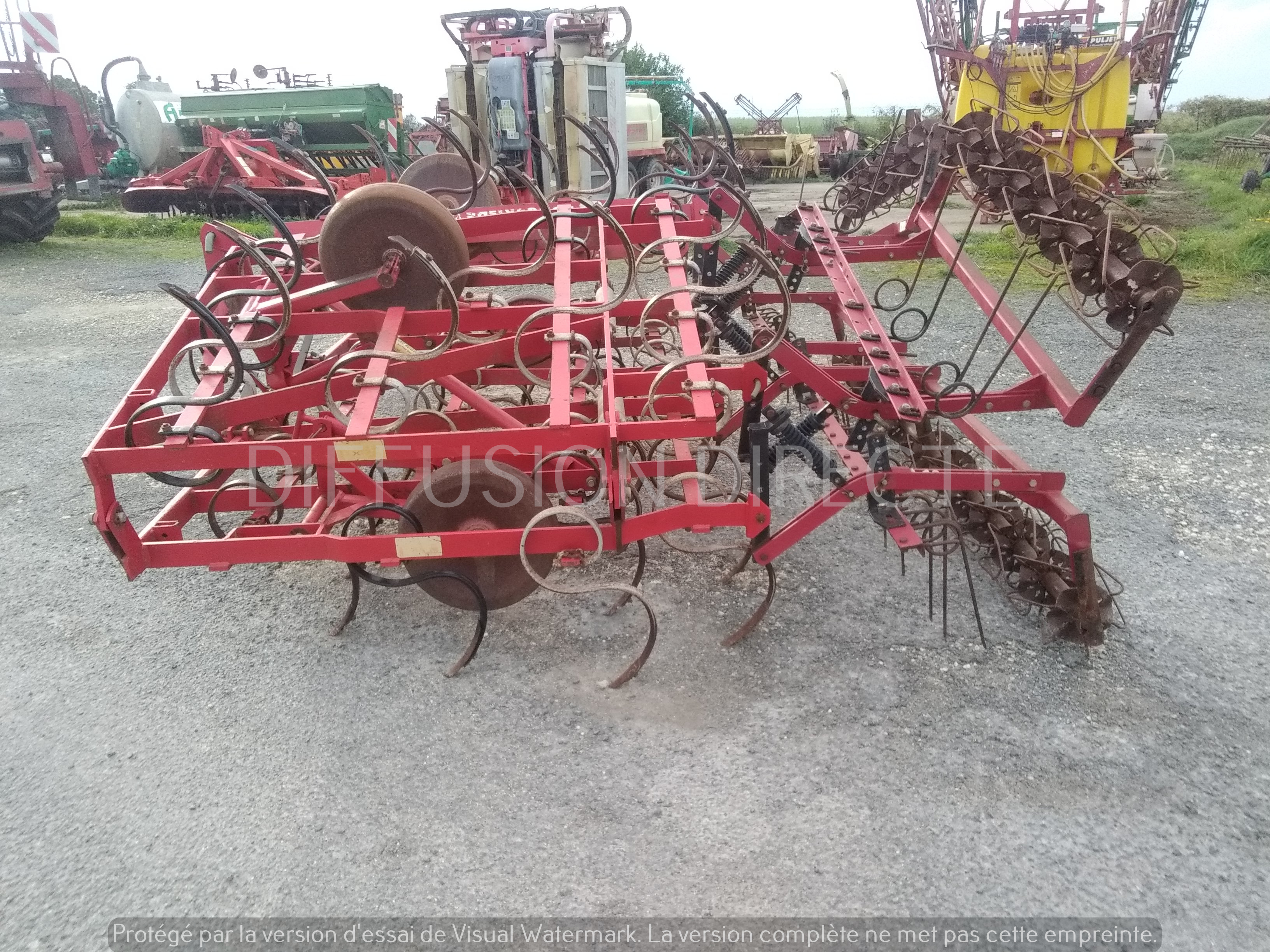 KONGSKILDE VIBROCULTEUR SUPER Q SGC Vibroculteur - Cultivateur
