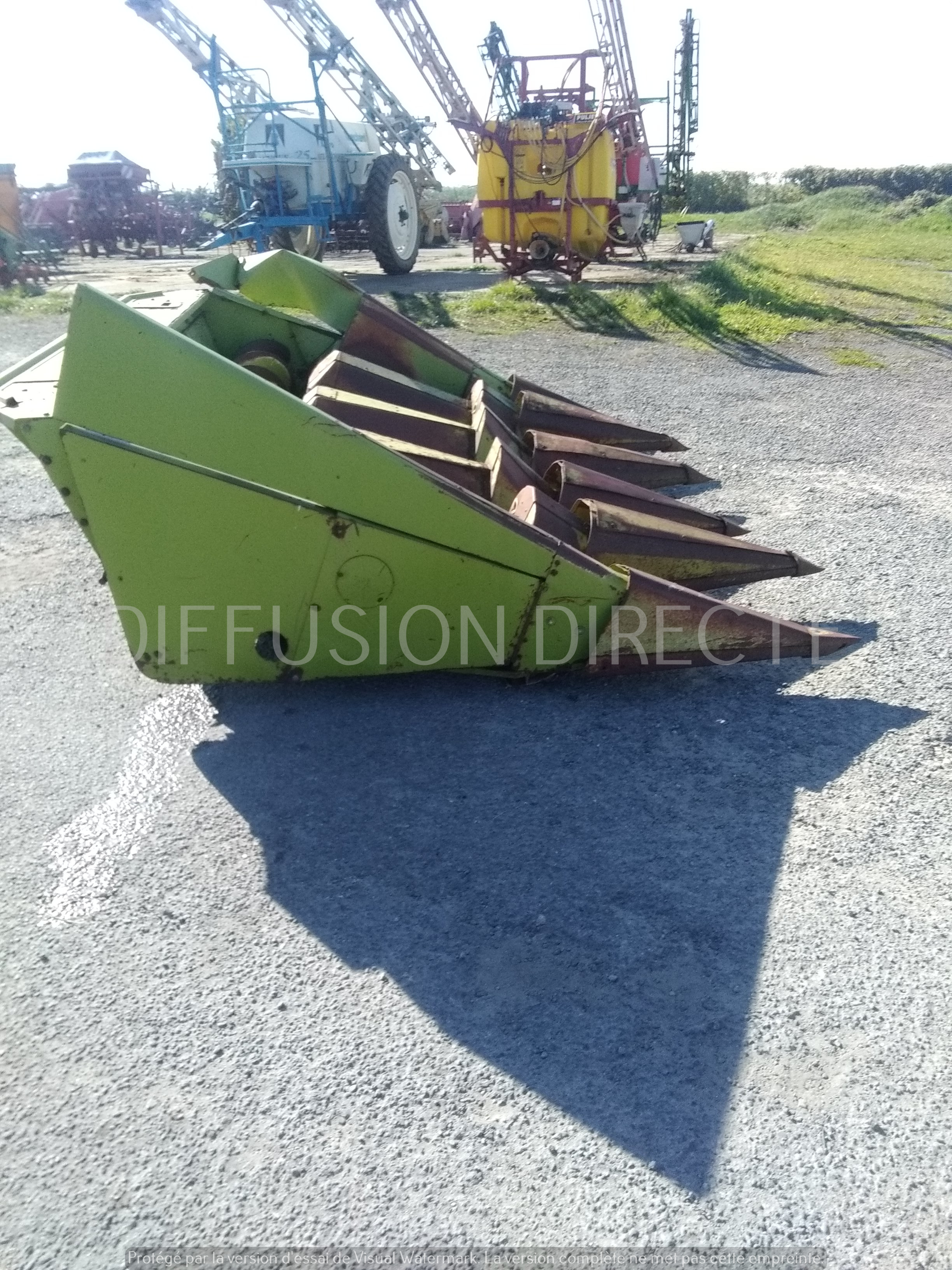 CLAAS CUEILLEUR POUR MOISSONNEUSE 2841 Cueilleur - Coupe - Accessoires