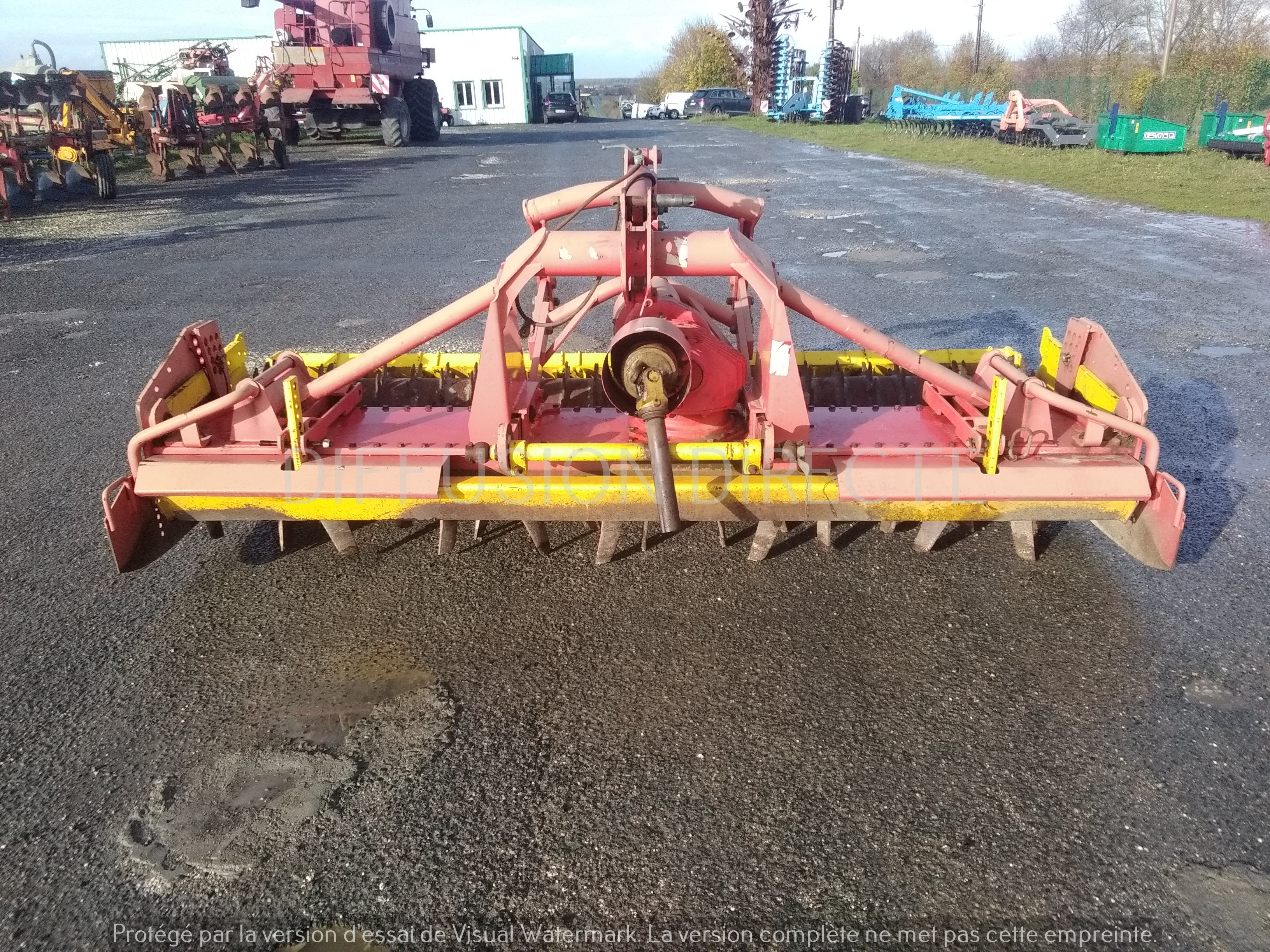 POTTINGER HERSE ROTATIVE LION 300 Herse Rotative
