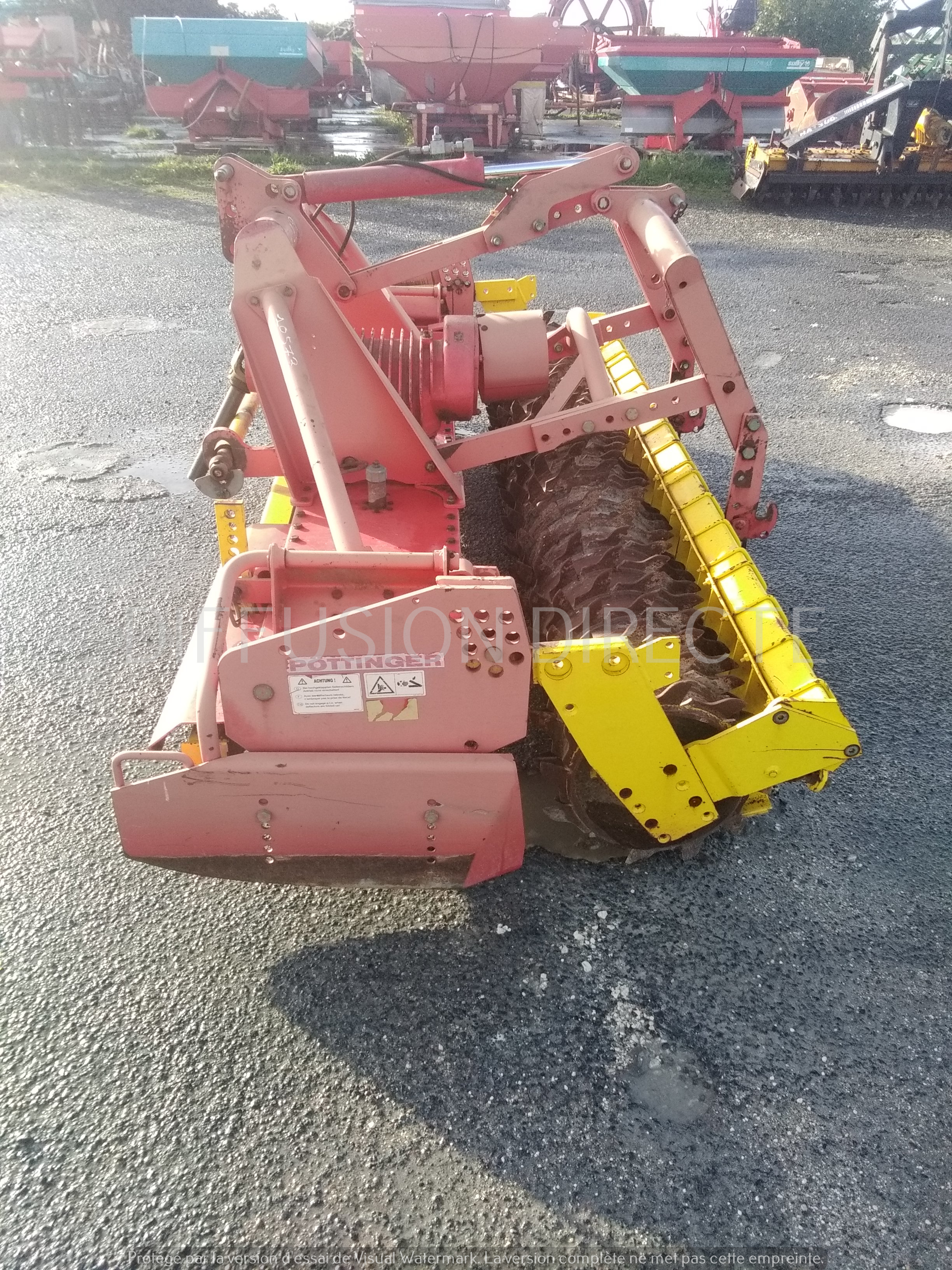 POTTINGER HERSE ROTATIVE LION 300 Herse Rotative