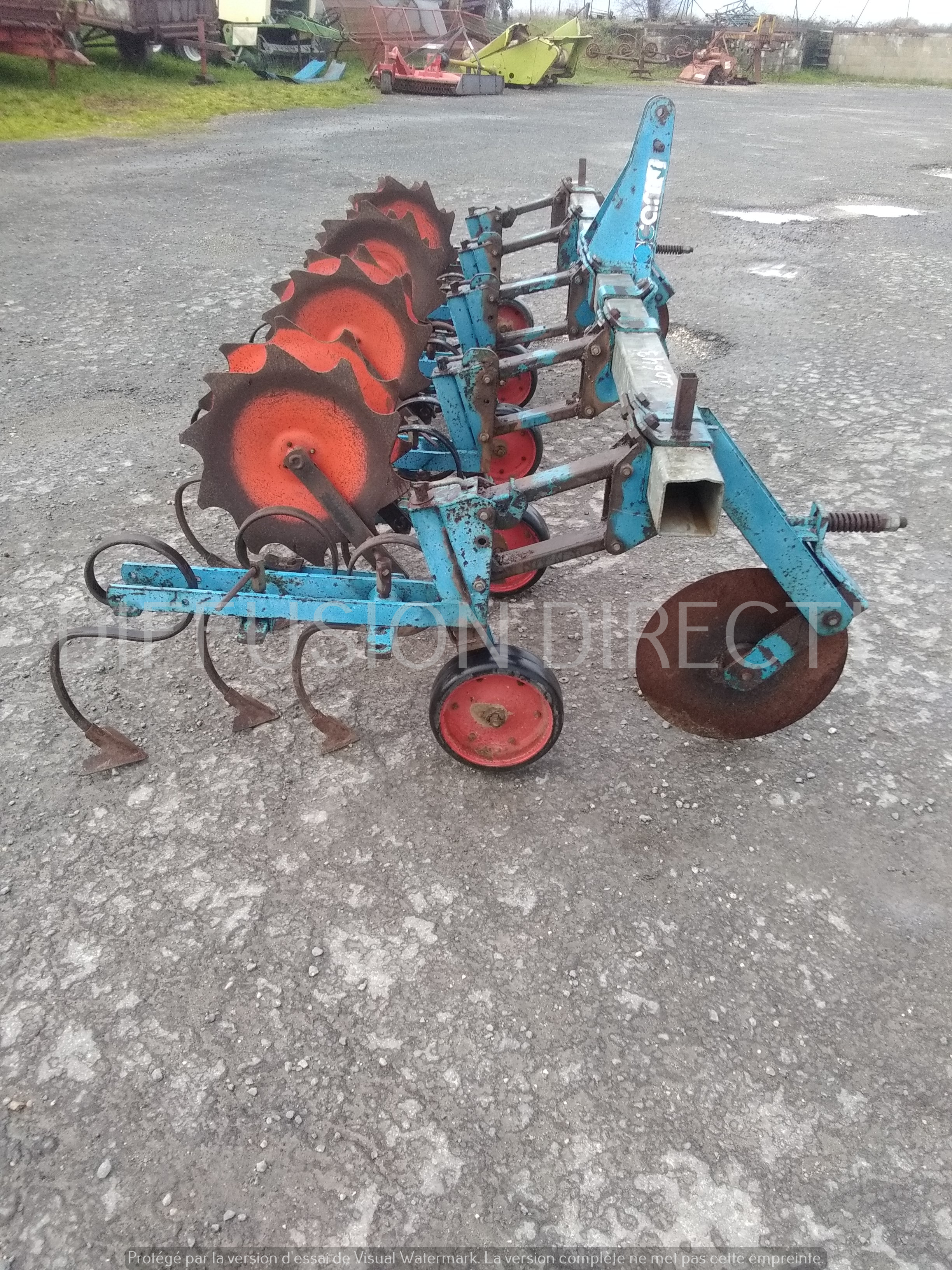 CARRÉ BINEUSE 4R Bineuse - Herse Etrille