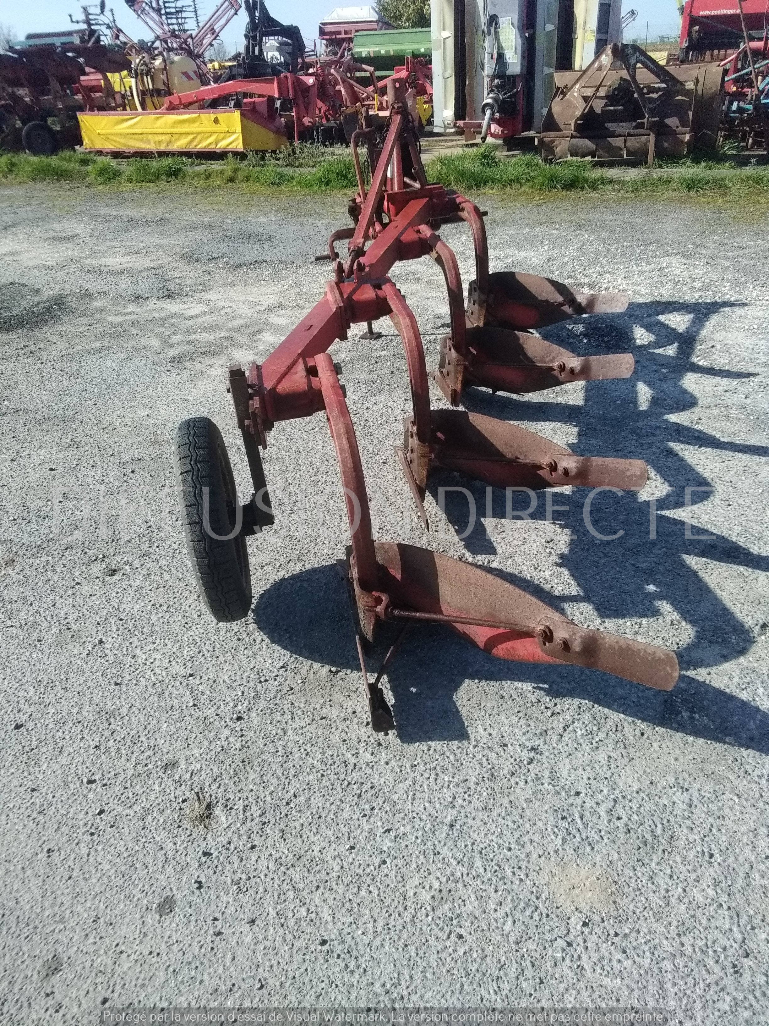 HUARD CHARRUE MF 160 Charrue