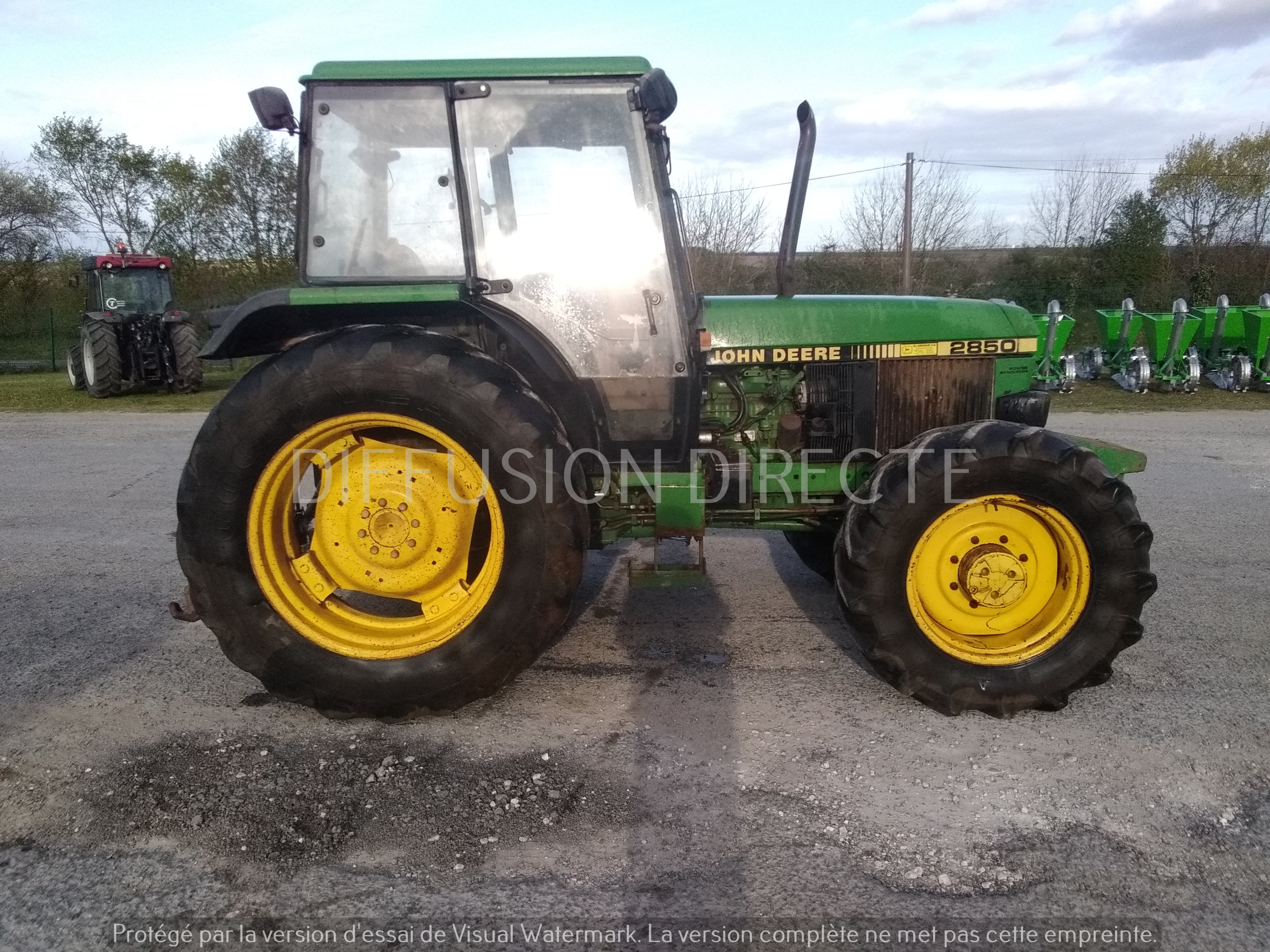 JOHN DEERE TRACTEUR AGRICOLE 2850 Tracteur