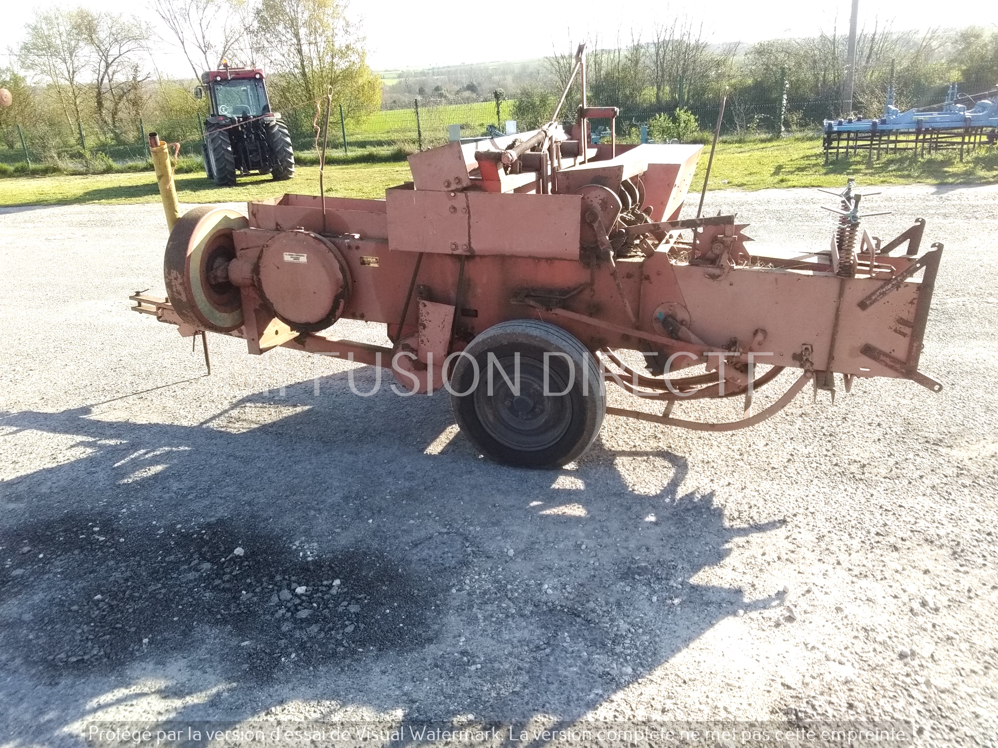 SOMECA PRESSE MOYENNE DENSITE 3500 Presse - Round Baller