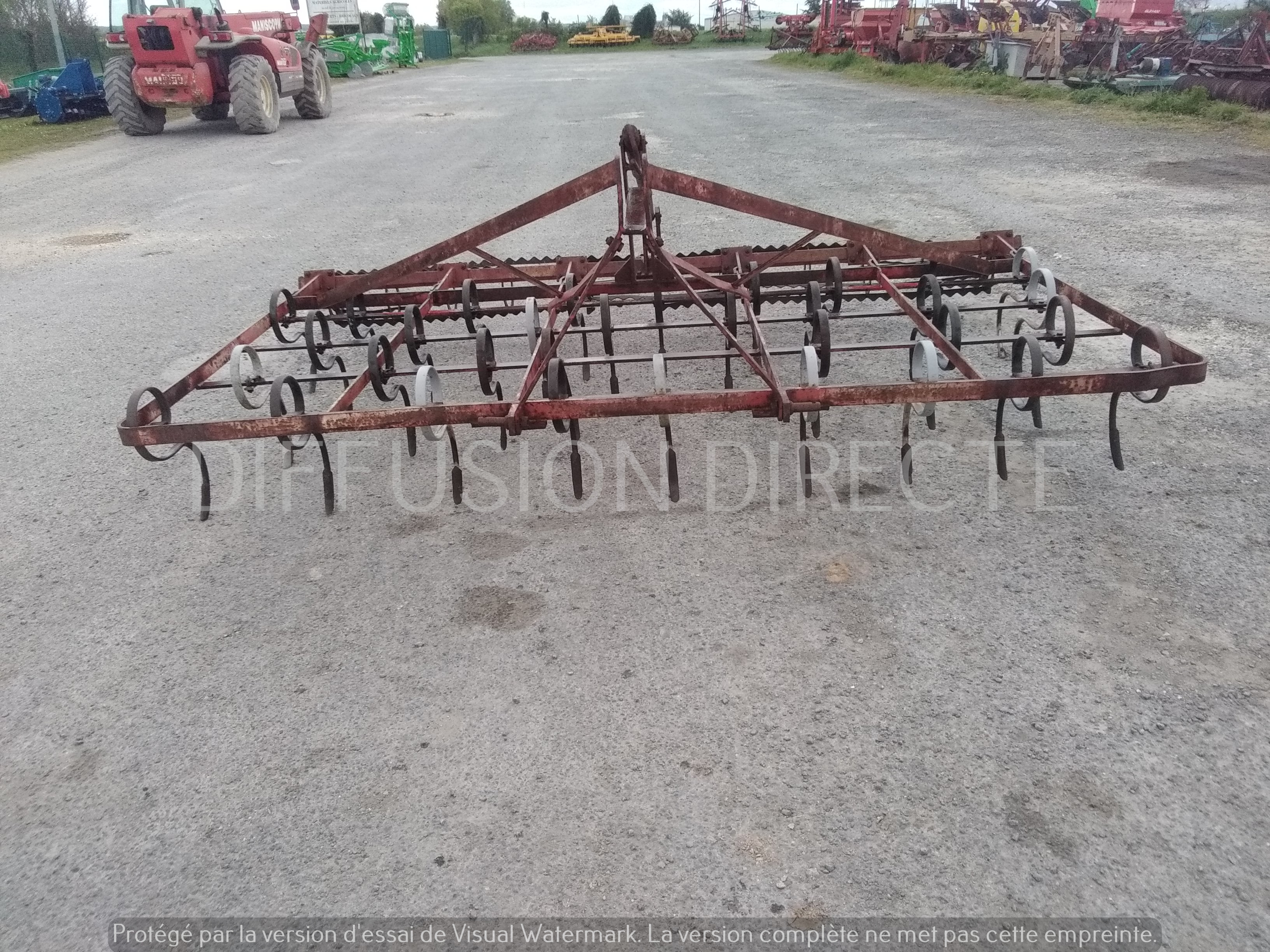  VIBROCULTEUR 320 M Vibroculteur - Cultivateur