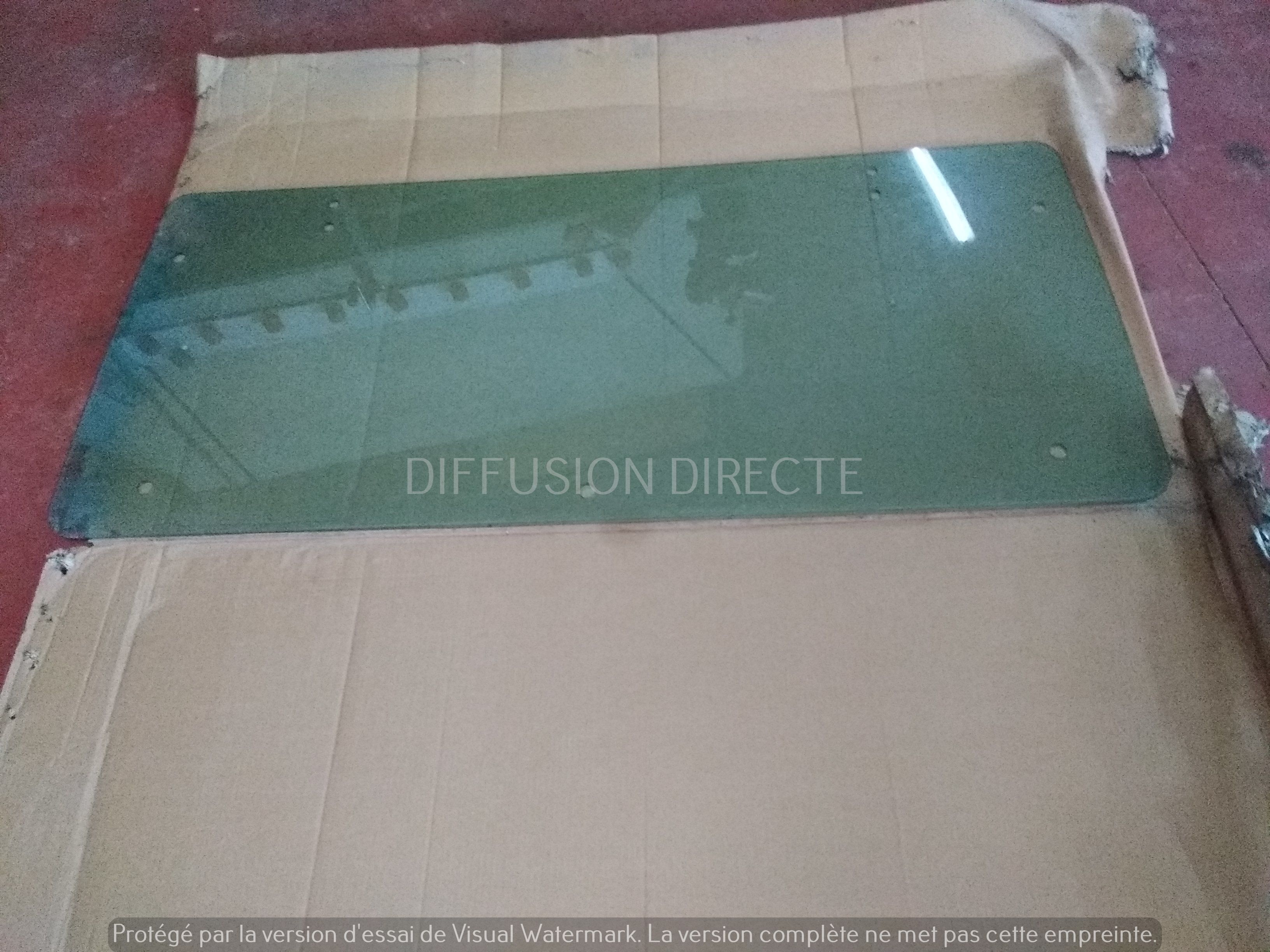  VITRE CABINE : HAYON ARRIERE POUR TRACTEURS FIAT Destockage pièces neuves et occasions