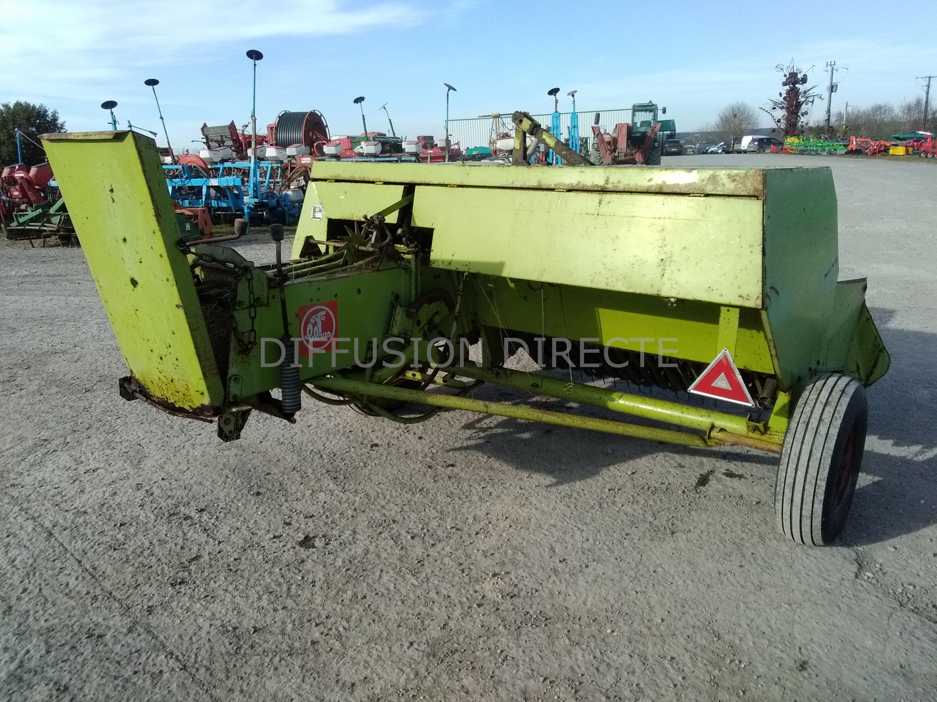 CLAAS PRESSE MOYENNE DENSITE MARKANT Presse - Round Baller