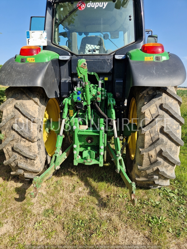 JOHN DEERE TRACTEUR AGRICOLE 6110M Tracteur