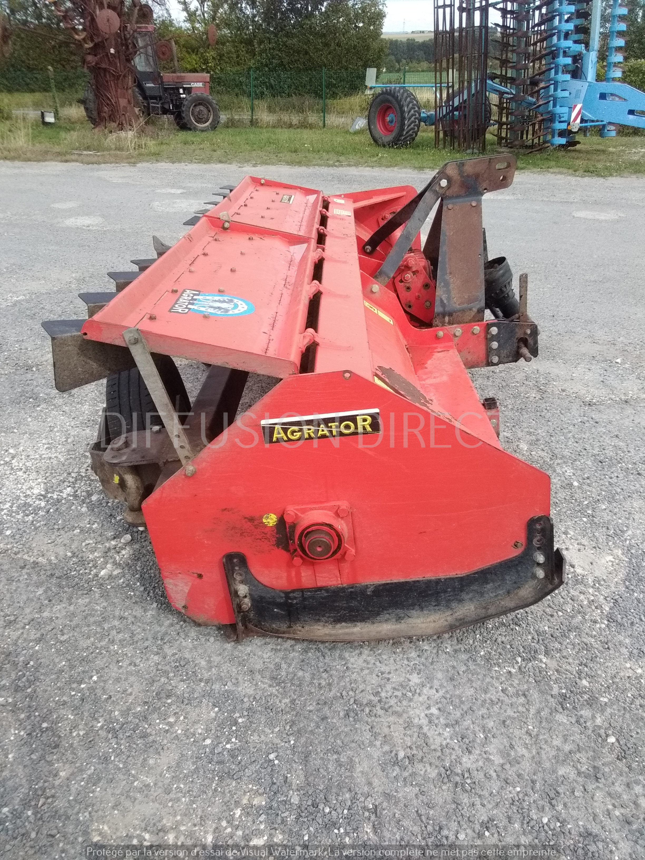 AGRATOR BROYEUR A AXE HORIZONTAL T 3100 Broyeur - Gyro - Epareuse