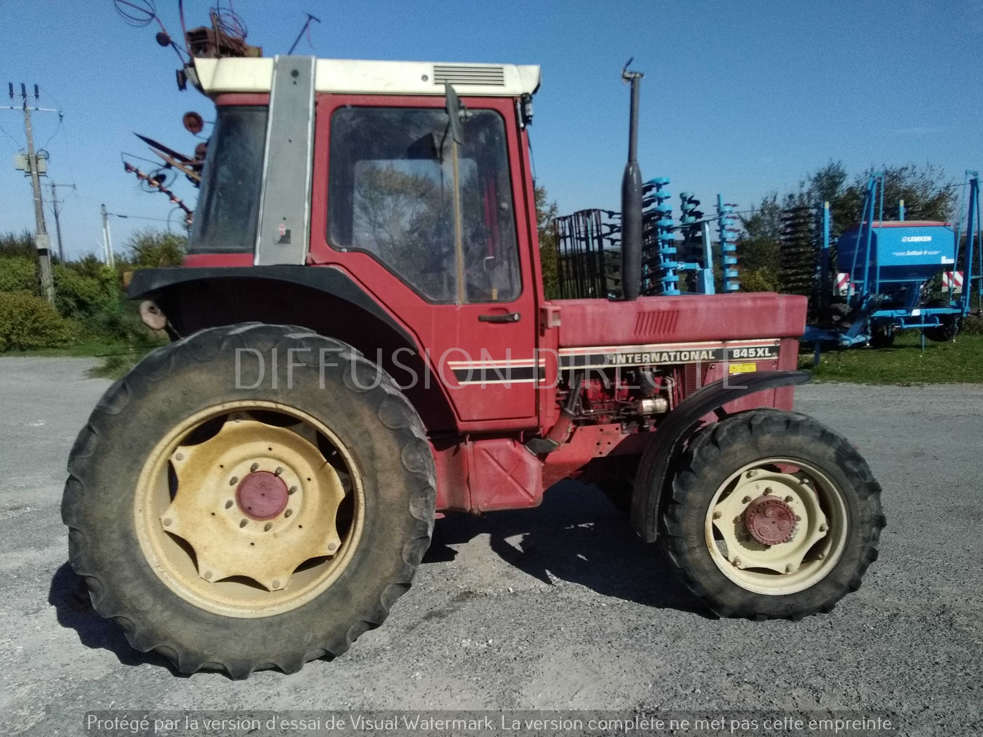 CASE IH TRACTEUR AGRICOLE 845 XL Tracteur