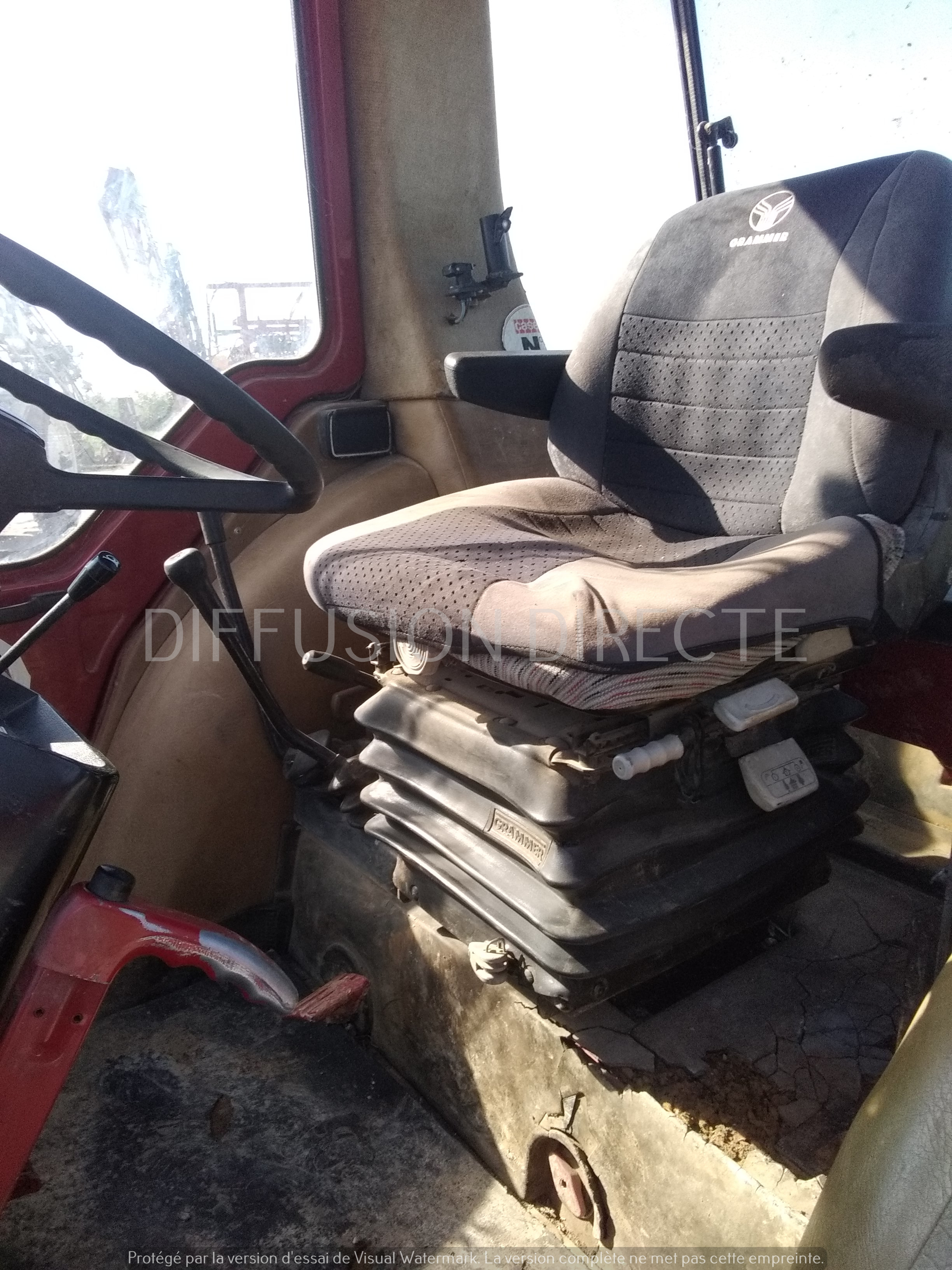 CASE IH TRACTEUR AGRICOLE 845 XL Tracteur