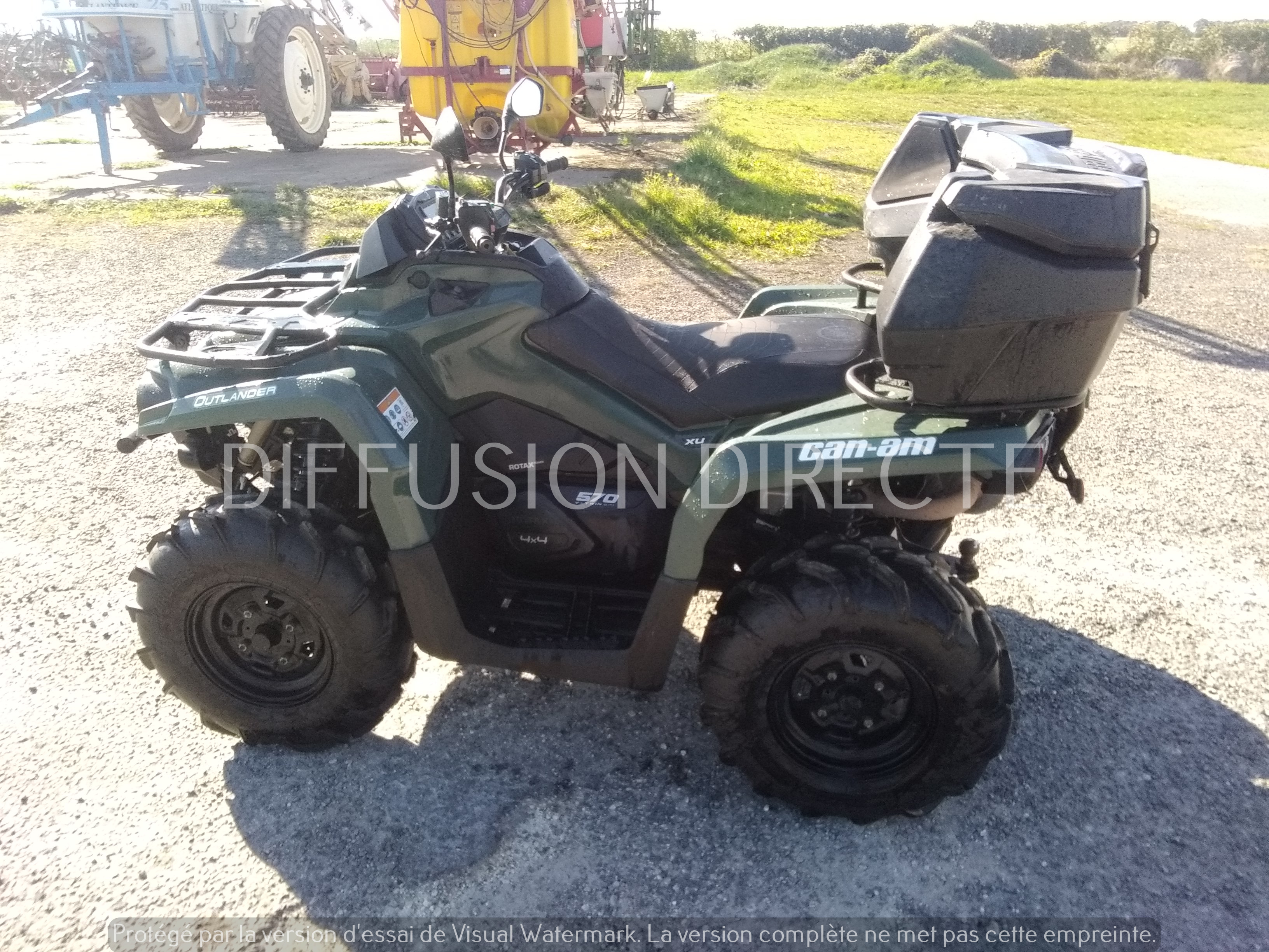 CAN-AM QUAD OUTLANDER Tracteur