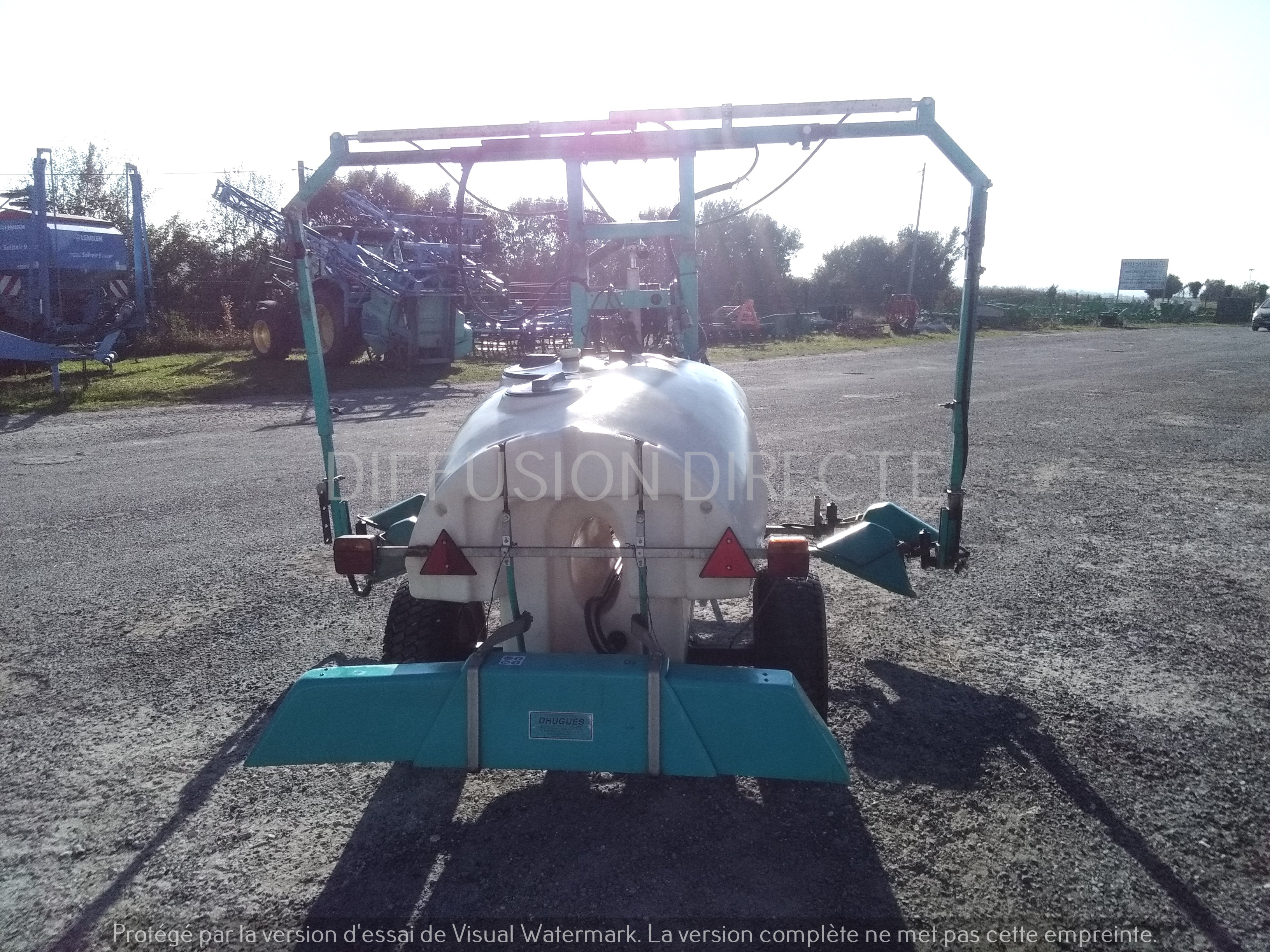 DHUGUES PULVERISATEUR 2 R 600 Pulvérisateur