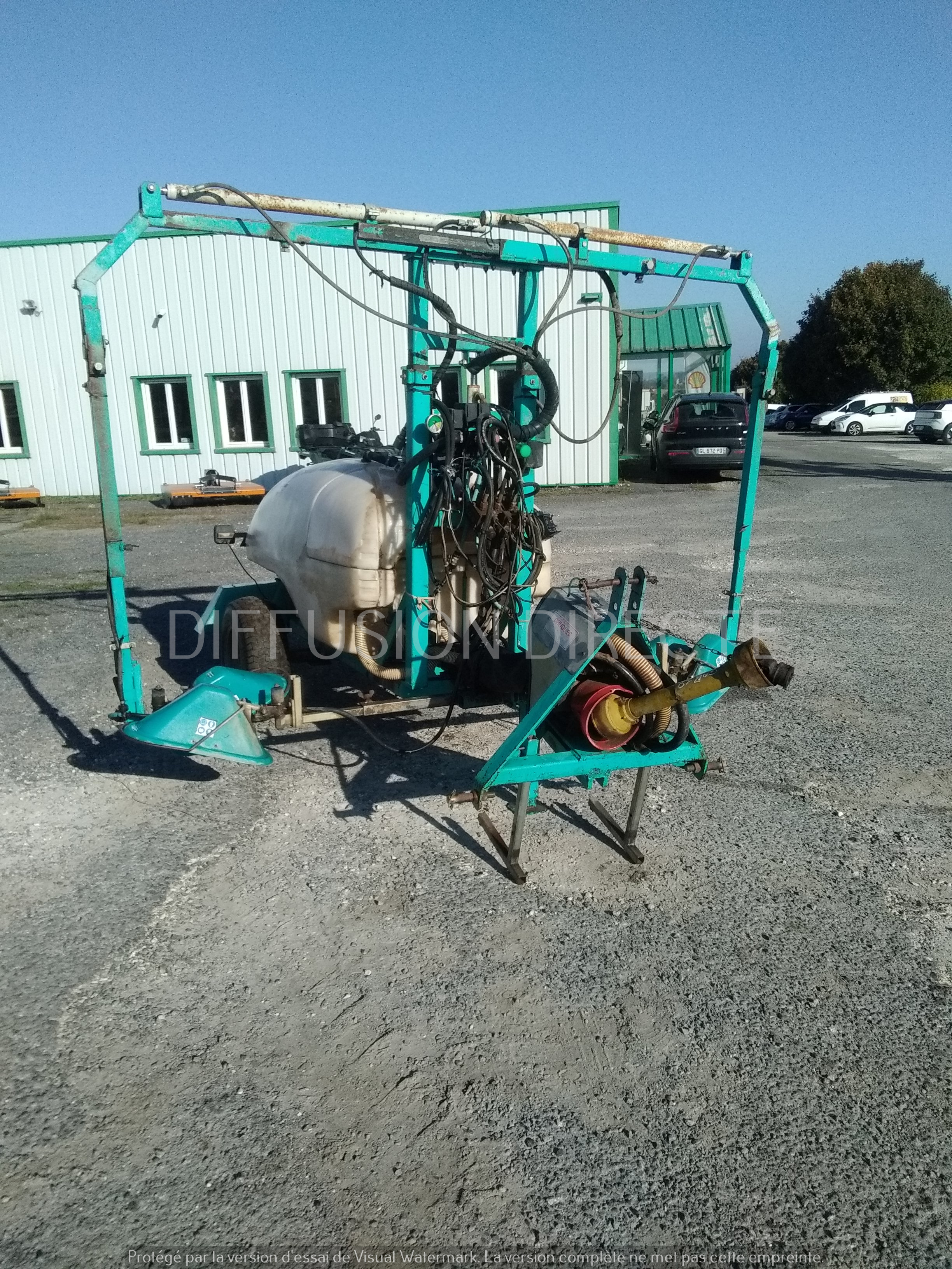 DHUGUES PULVERISATEUR 2 R 600 Pulvérisateur