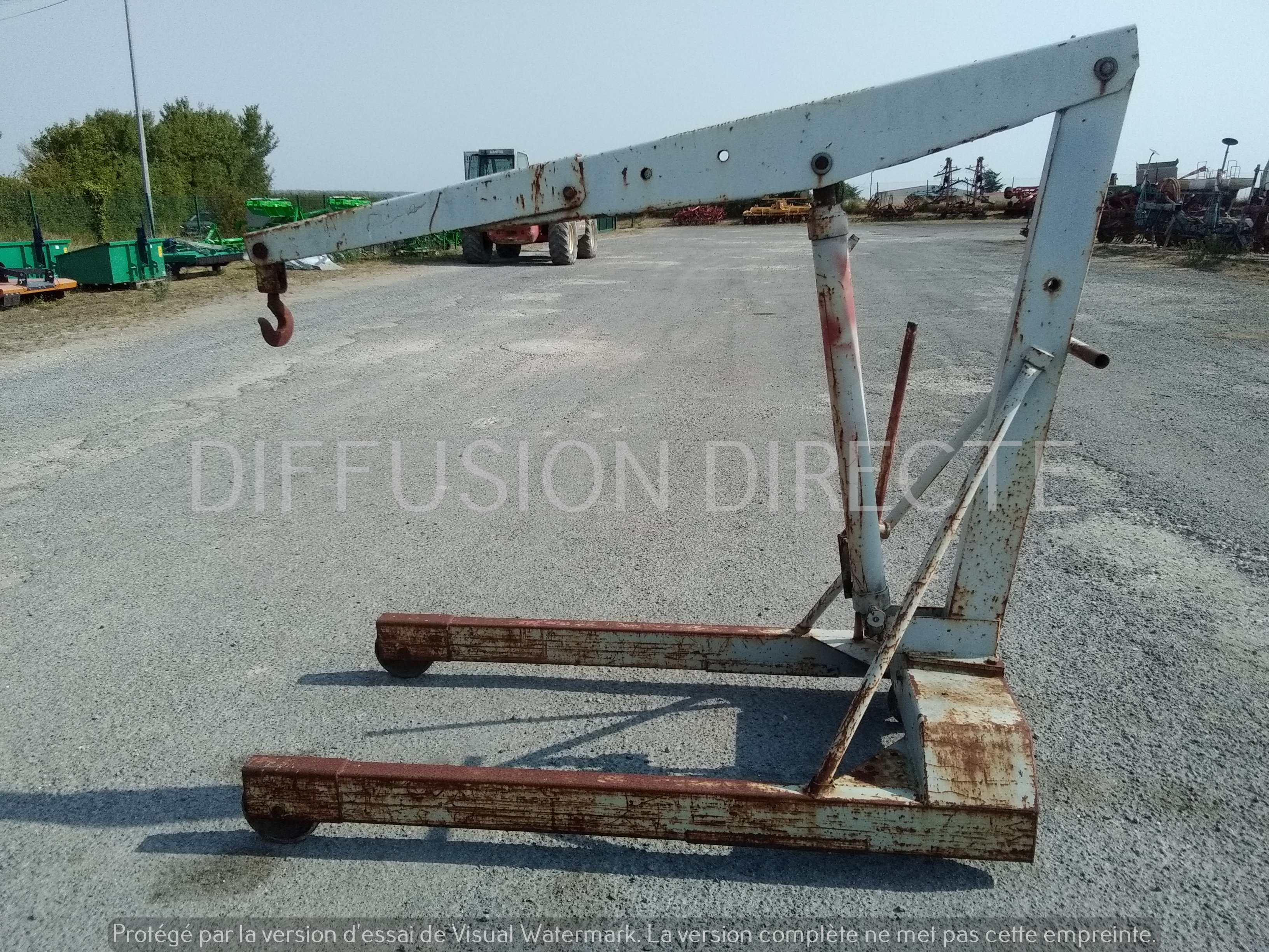  GRUE D'ATELIER Divers