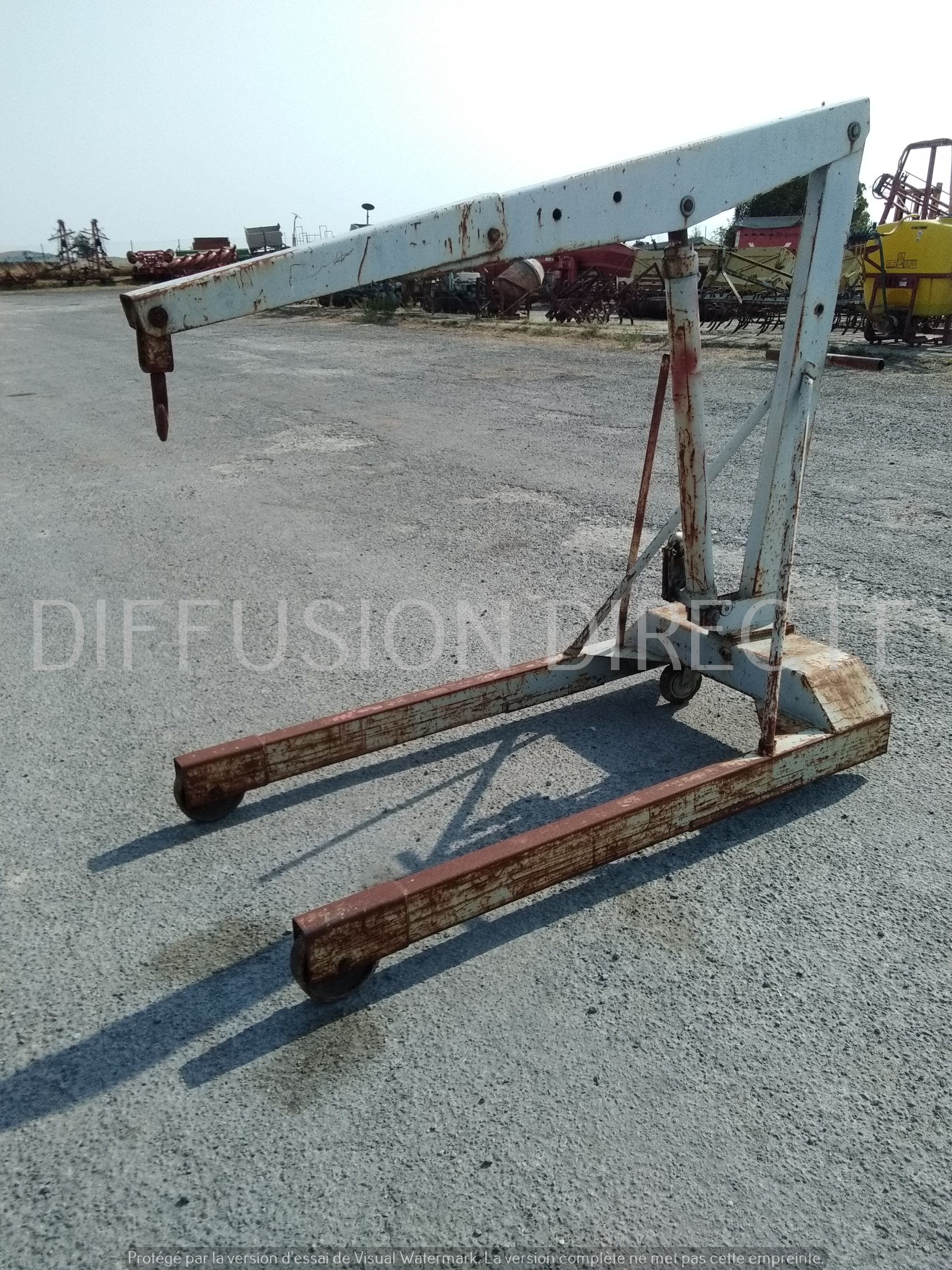  GRUE D'ATELIER Divers
