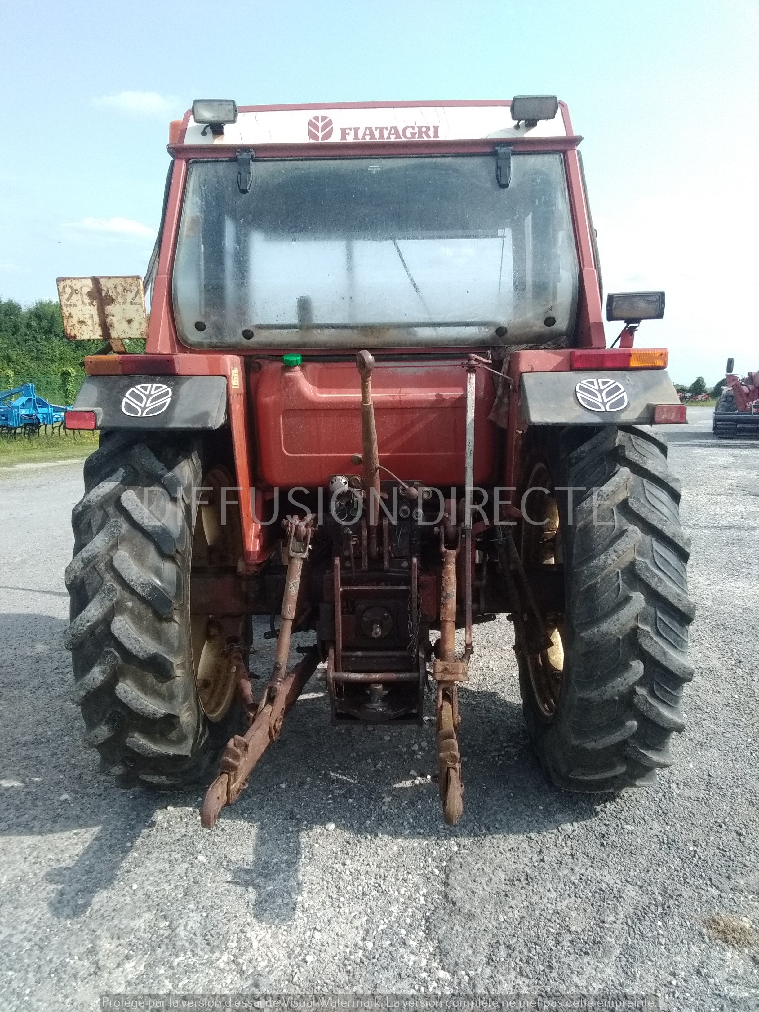FIAT TRACTEUR AGRICOLE 80-90 DT Tracteur