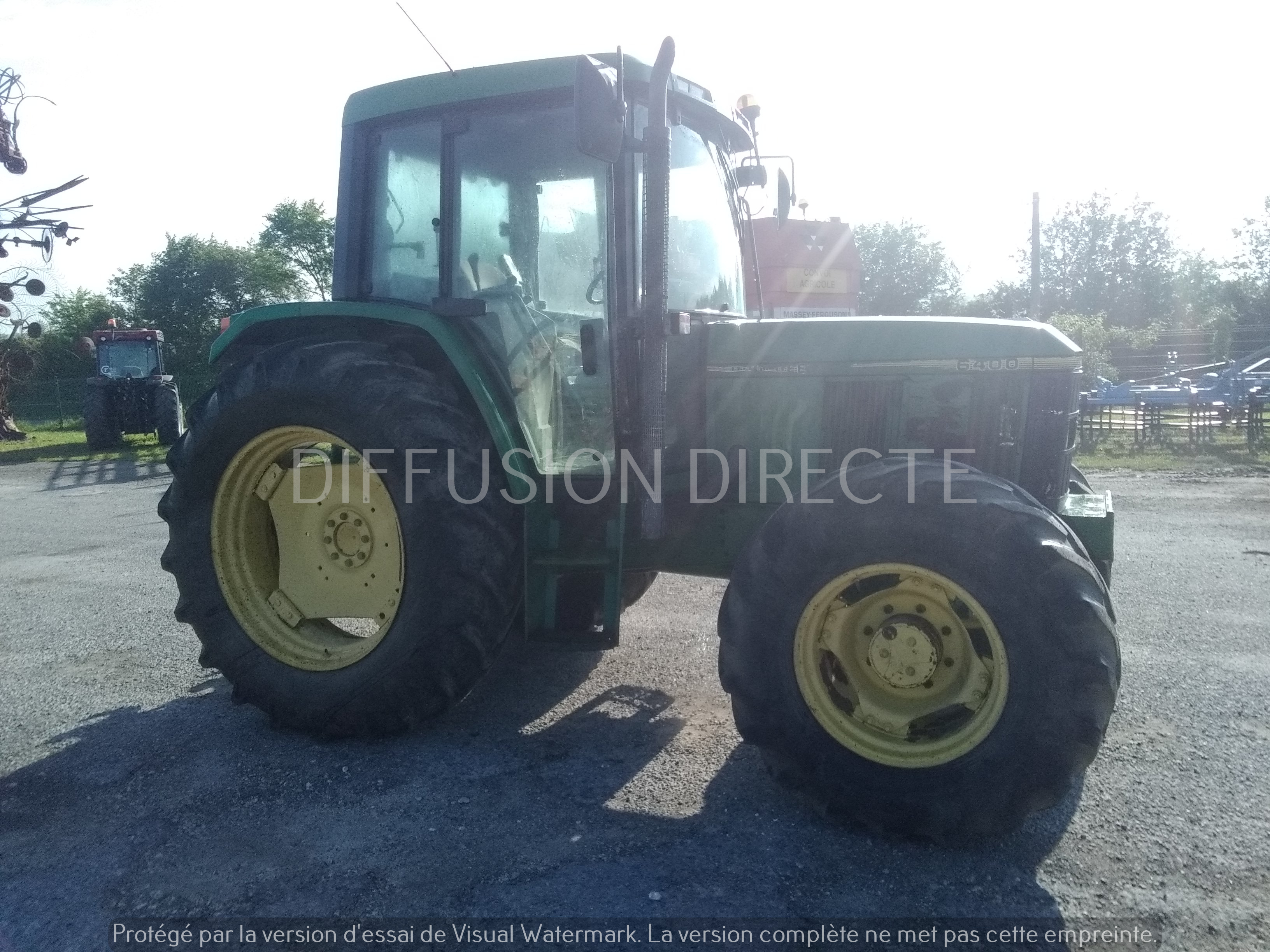 JOHN DEERE TRACTEUR AGRICOLE 6400 Tracteur