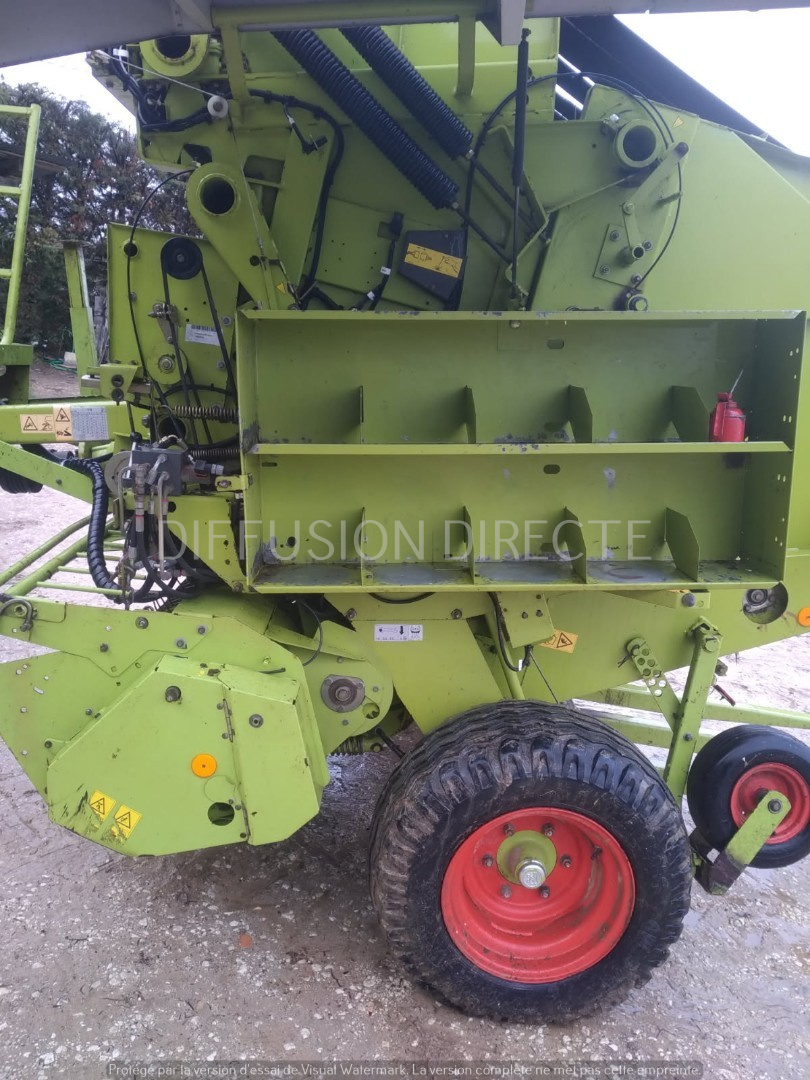 CLAAS PRESSE A BALLES RONDES VARIANT 260 Presse - Round Baller