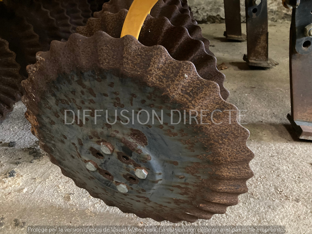 AGRISEM DECHAUMEUR A DISQUES DISC-O-VIGNE Déchaumeur