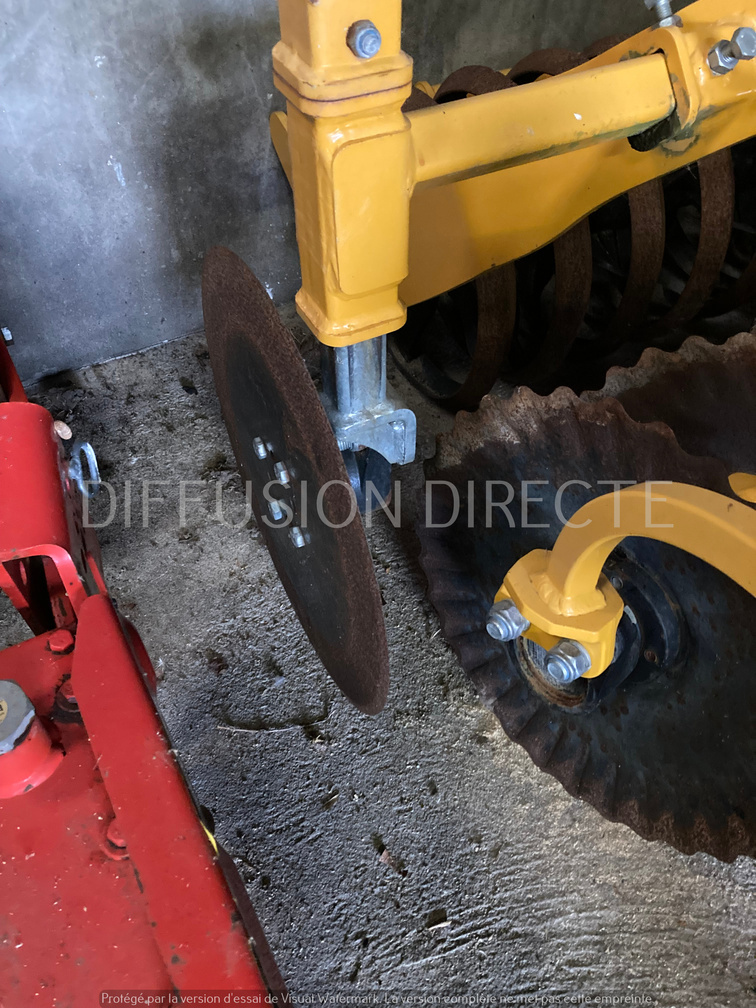 AGRISEM DECHAUMEUR A DISQUES DISC-O-VIGNE Déchaumeur