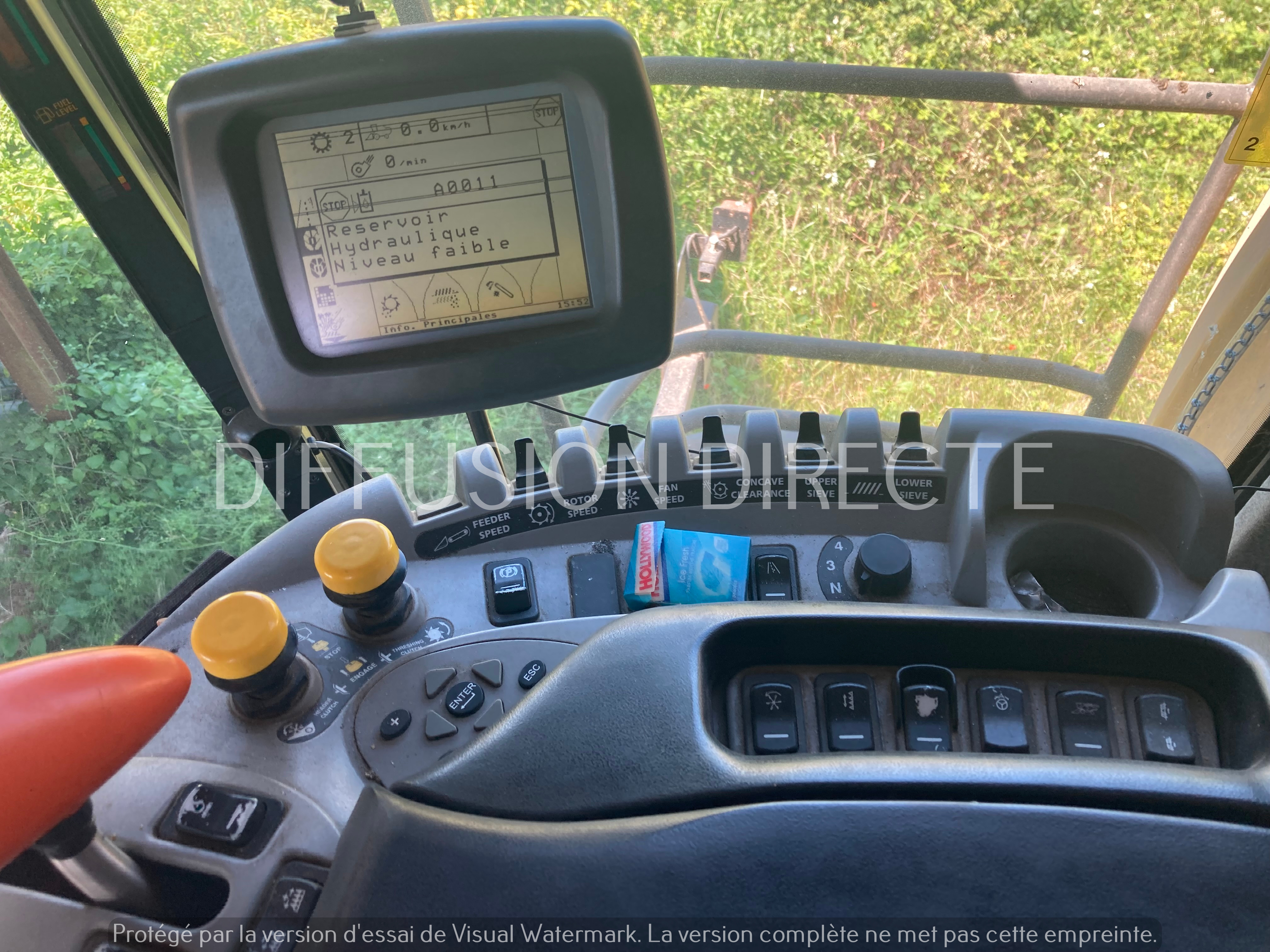 NEW HOLLAND MOISSONNEUSE CR 980 Moissonneuse Batteuse - Ensileuse