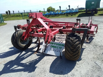  CULTIVATEUR 300 Vibroculteur - Cultivateur