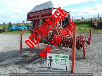 KUHN SEMOIR EN LIGNE ACCORD PNEUMATIC Semoir en Ligne