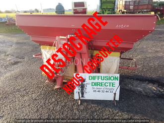LELY DISTRIBUTEUR D'ENGRAIS CENTERMATIC PESEE Distributeur d'Engrais