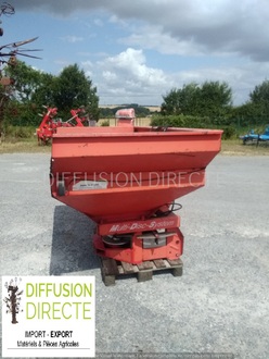 KUHN DISTRIBUTEUR D'ENGRAIS MDS 921 Distributeur d'Engrais