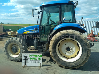 NEW HOLLAND TRACTEUR AGRICOLE TD 5040 Tracteur