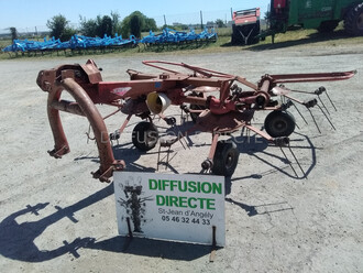 KUHN FANEUR GF 5000 Faneur - Andaineur