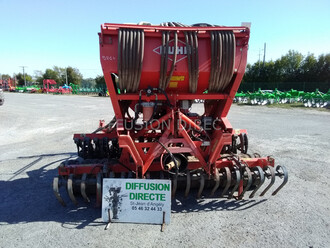 KUHN SEMOIR SEMIS DIRECT FASTLINER Semoir en Ligne