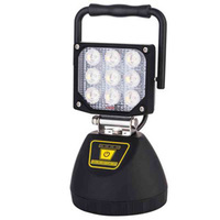  PROJECTEUR PORTATIF AIMANTE LED 27W Eclairage et signalisation