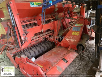 KUHN COMBINE DE SEMIS M 3000 Semoir en Ligne